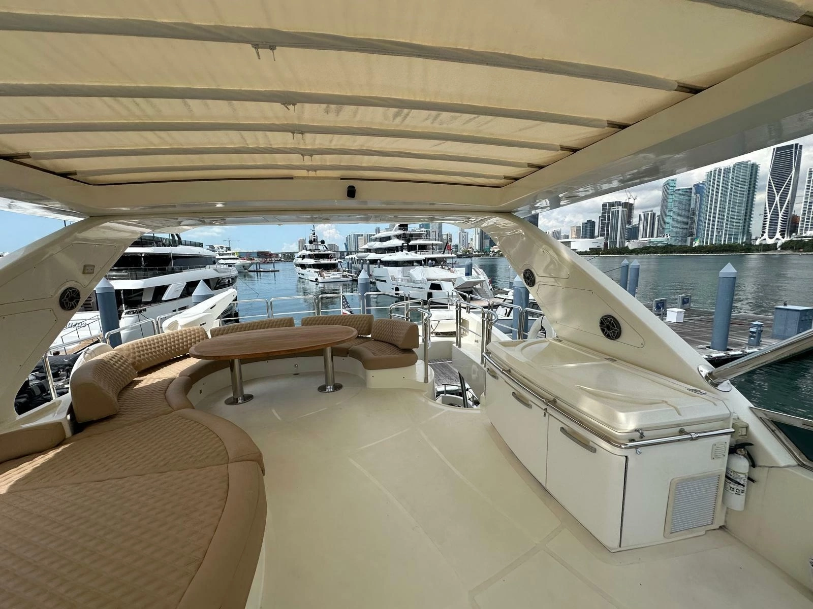 2010 Azimut 