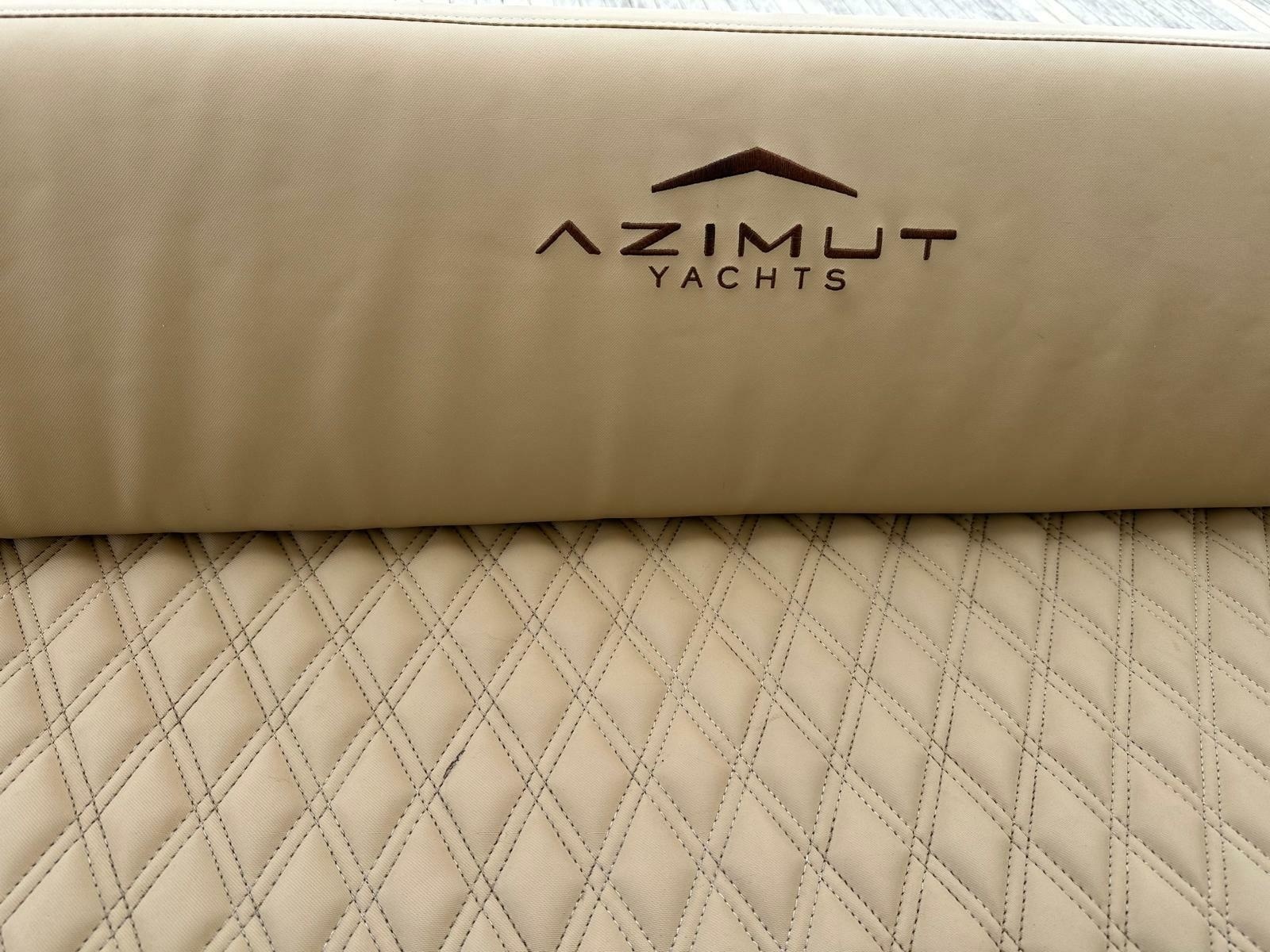 2010 Azimut