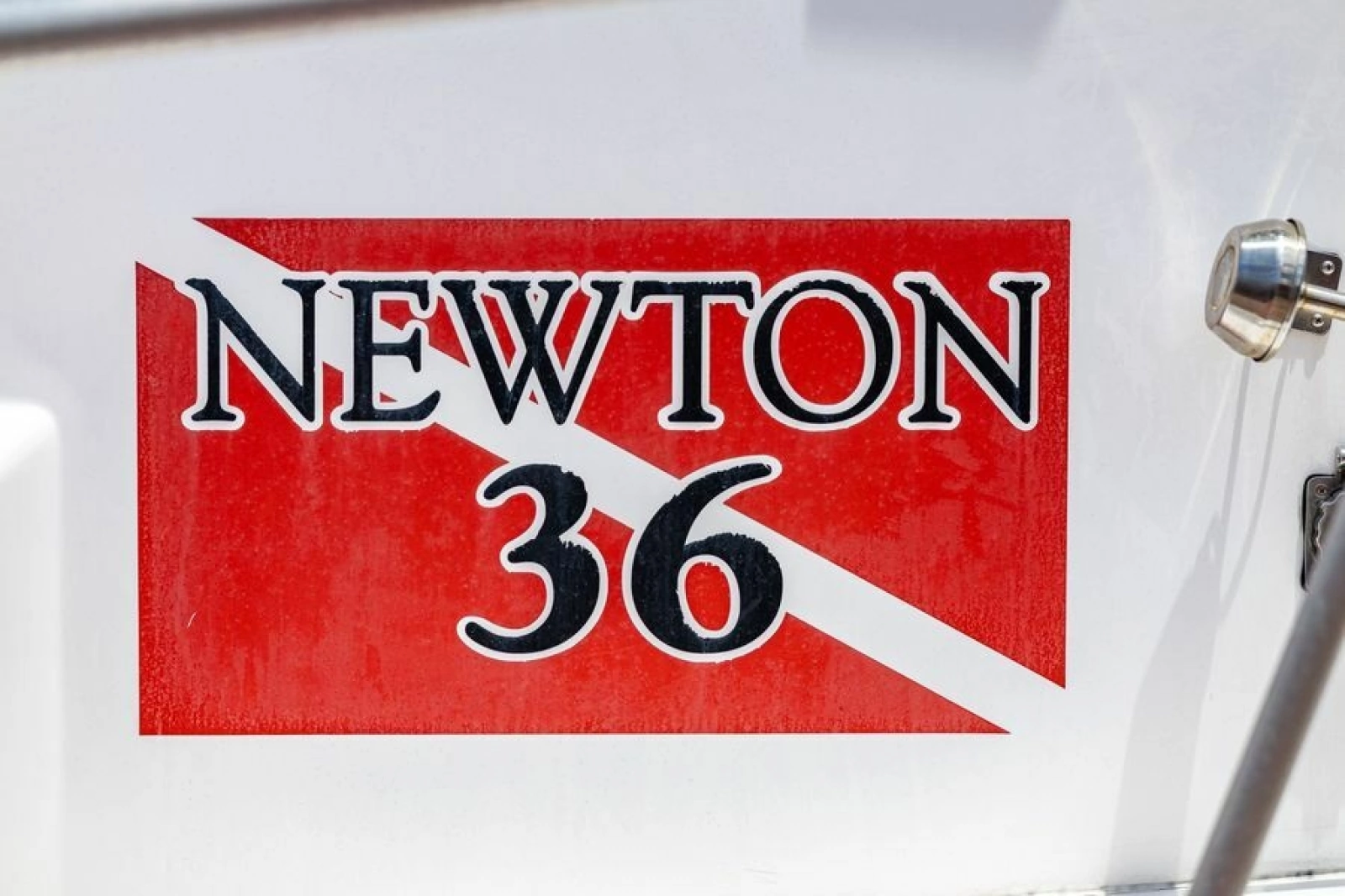 2019 Newton 36' Dive Special