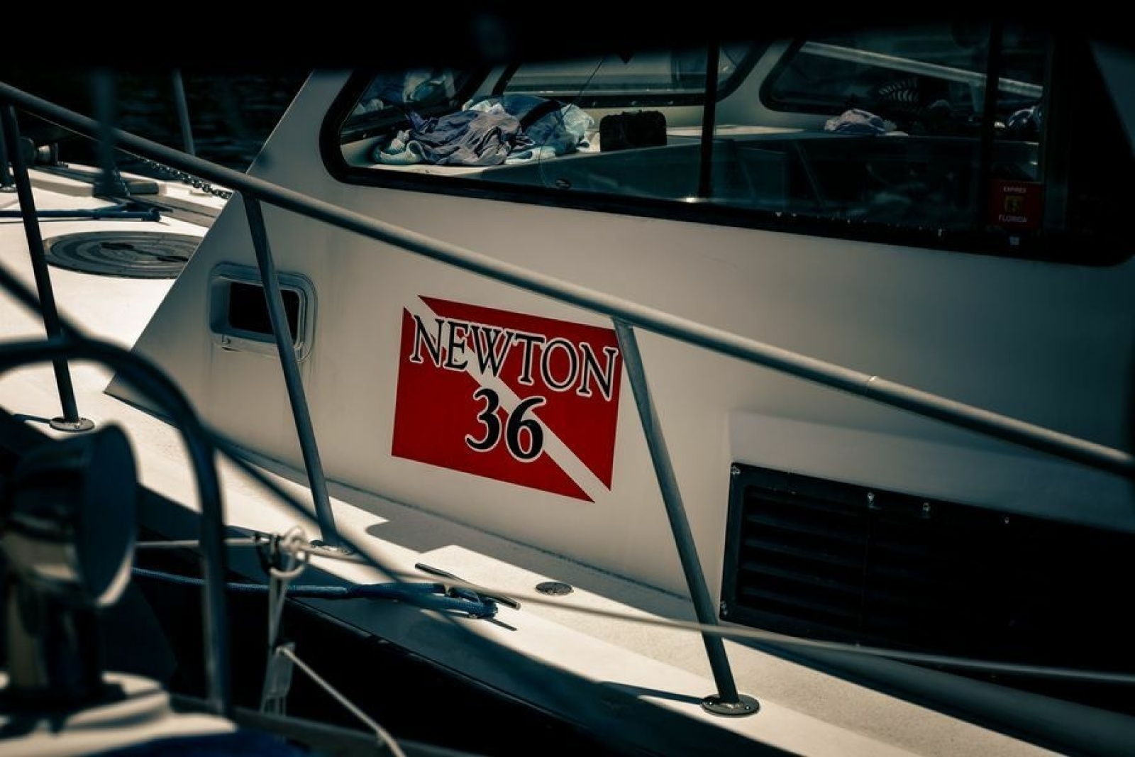 2019 Newton 36' Dive Special