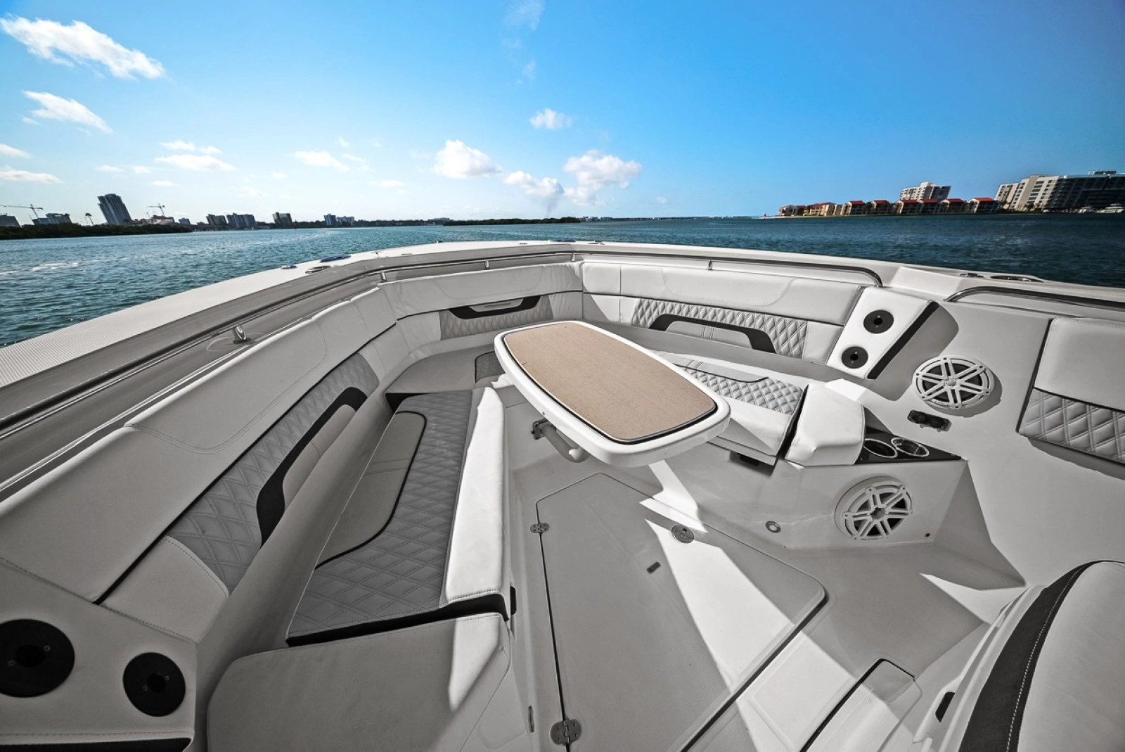 2023 Blackfin 332 cc