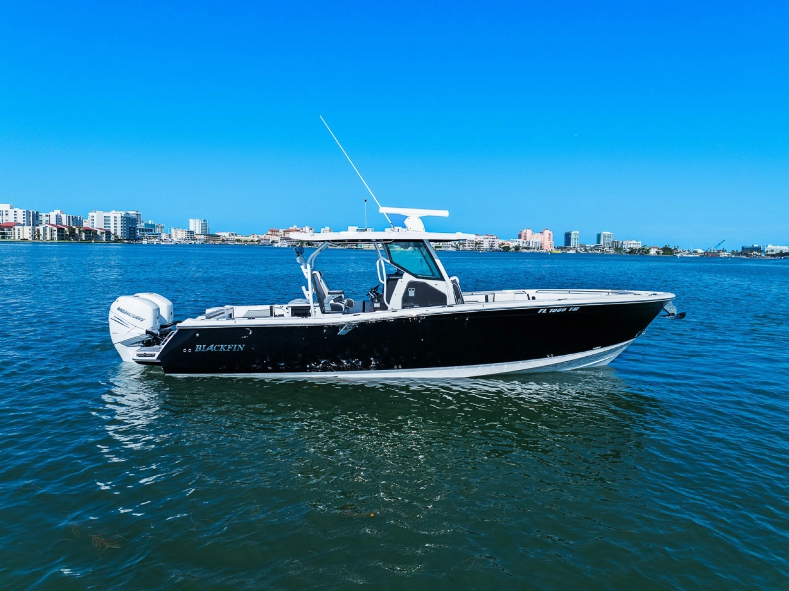 2023 Blackfin 332 cc