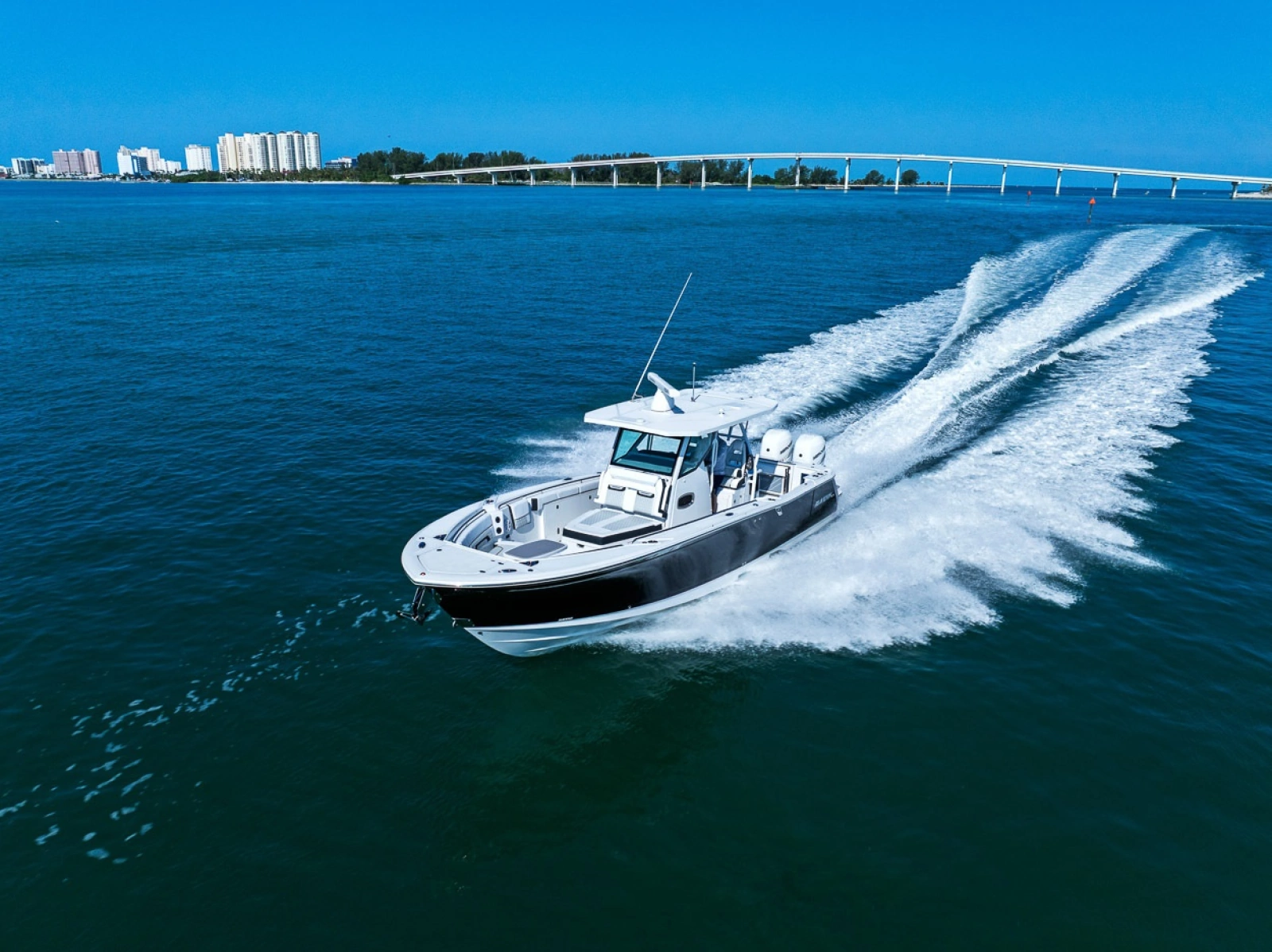 Blackfin 332 CC