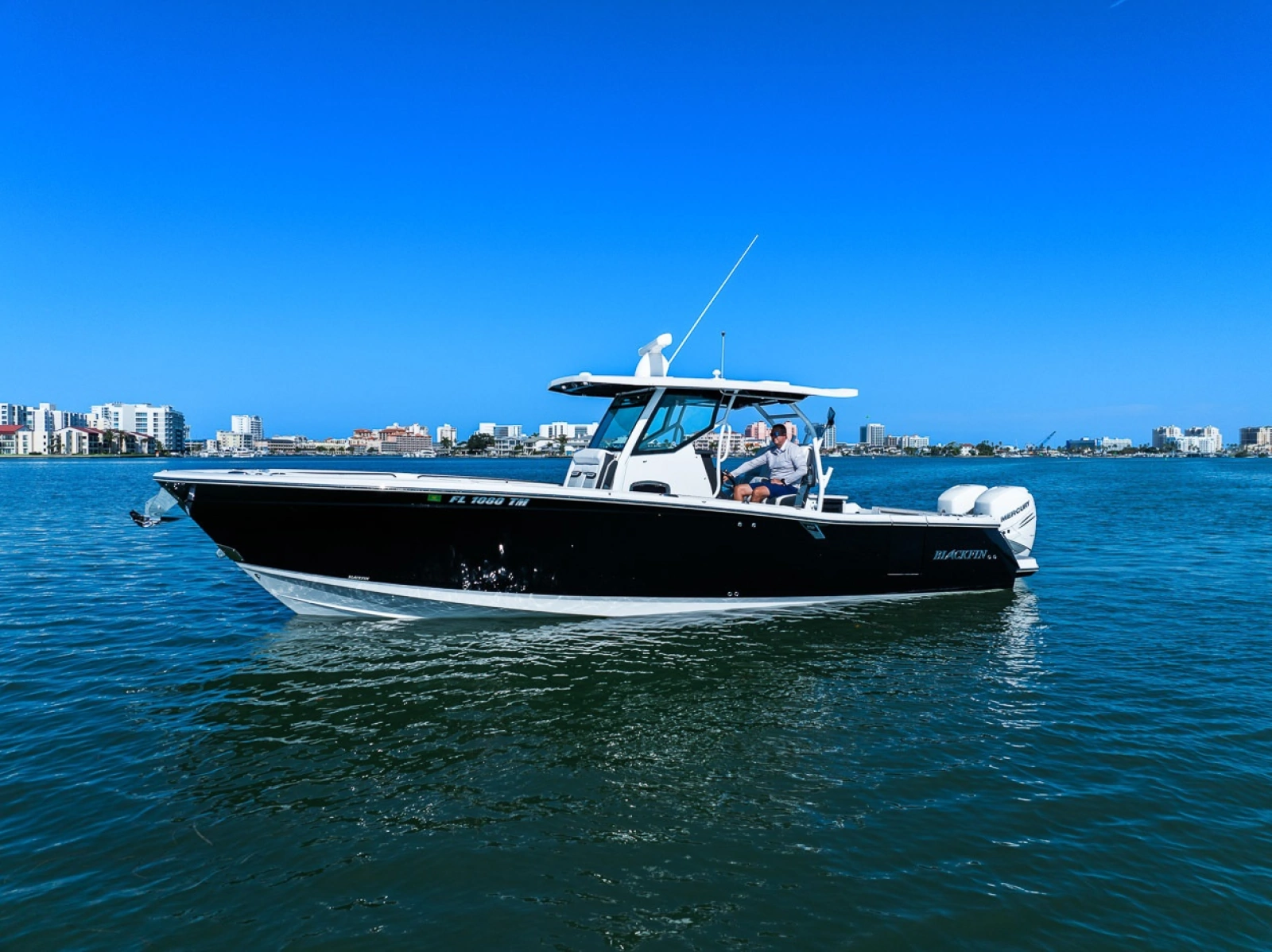 2023 Blackfin 332 cc