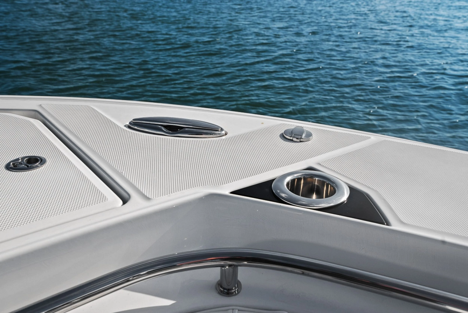 2023 Blackfin 332 cc