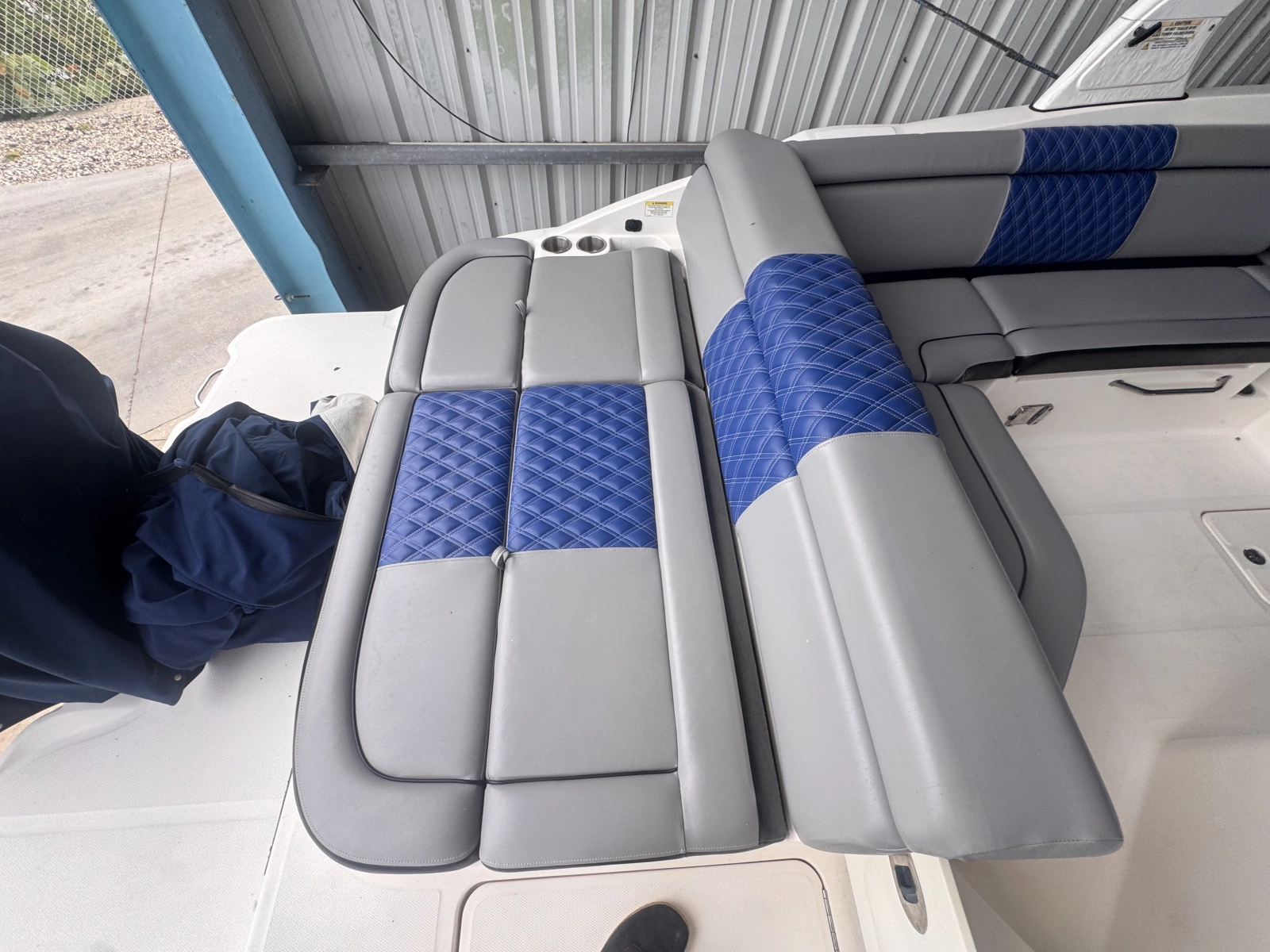 2016 Sea Ray 270 Sundeck