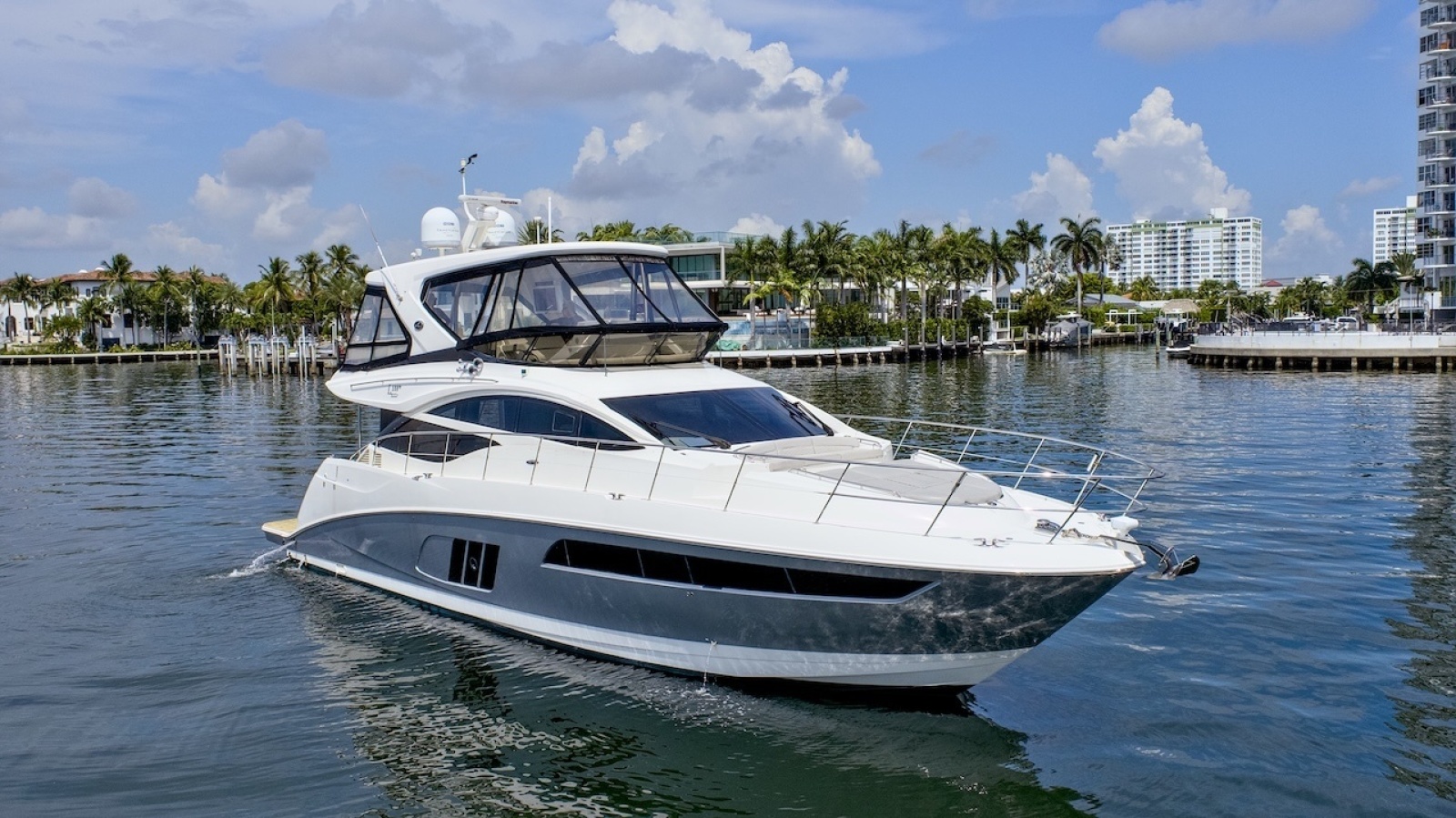 2017 Sea Ray L590 Flybridge