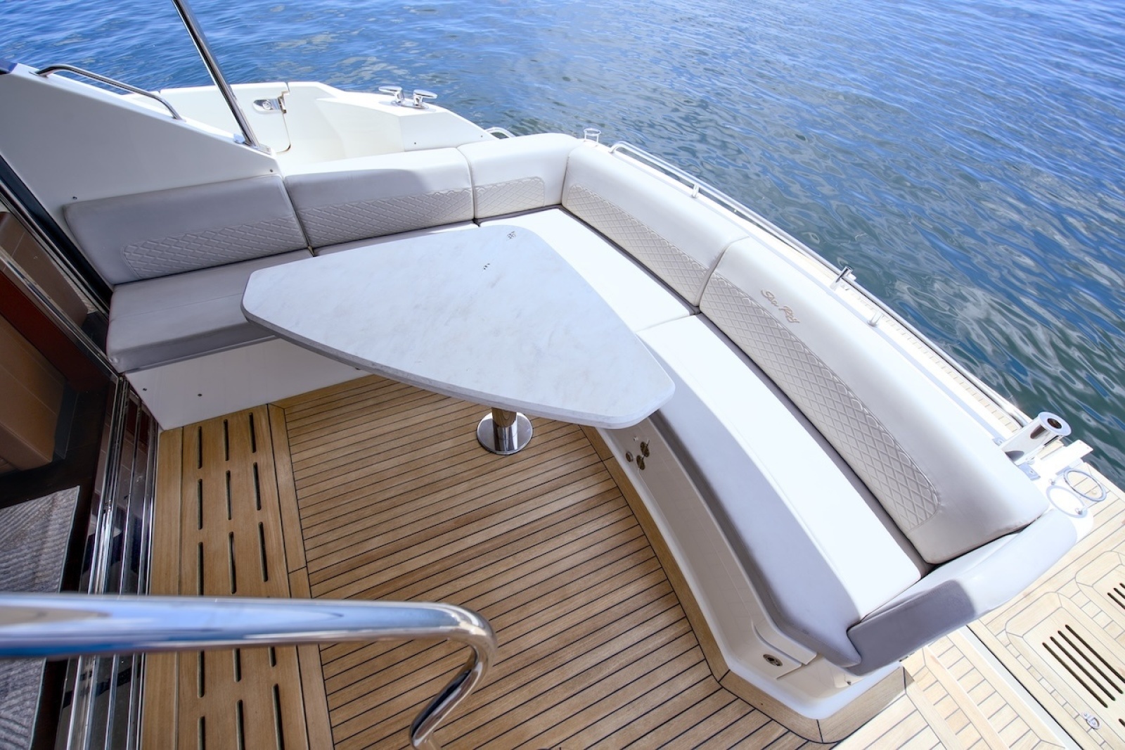 2017 Sea Ray L590 Flybridge