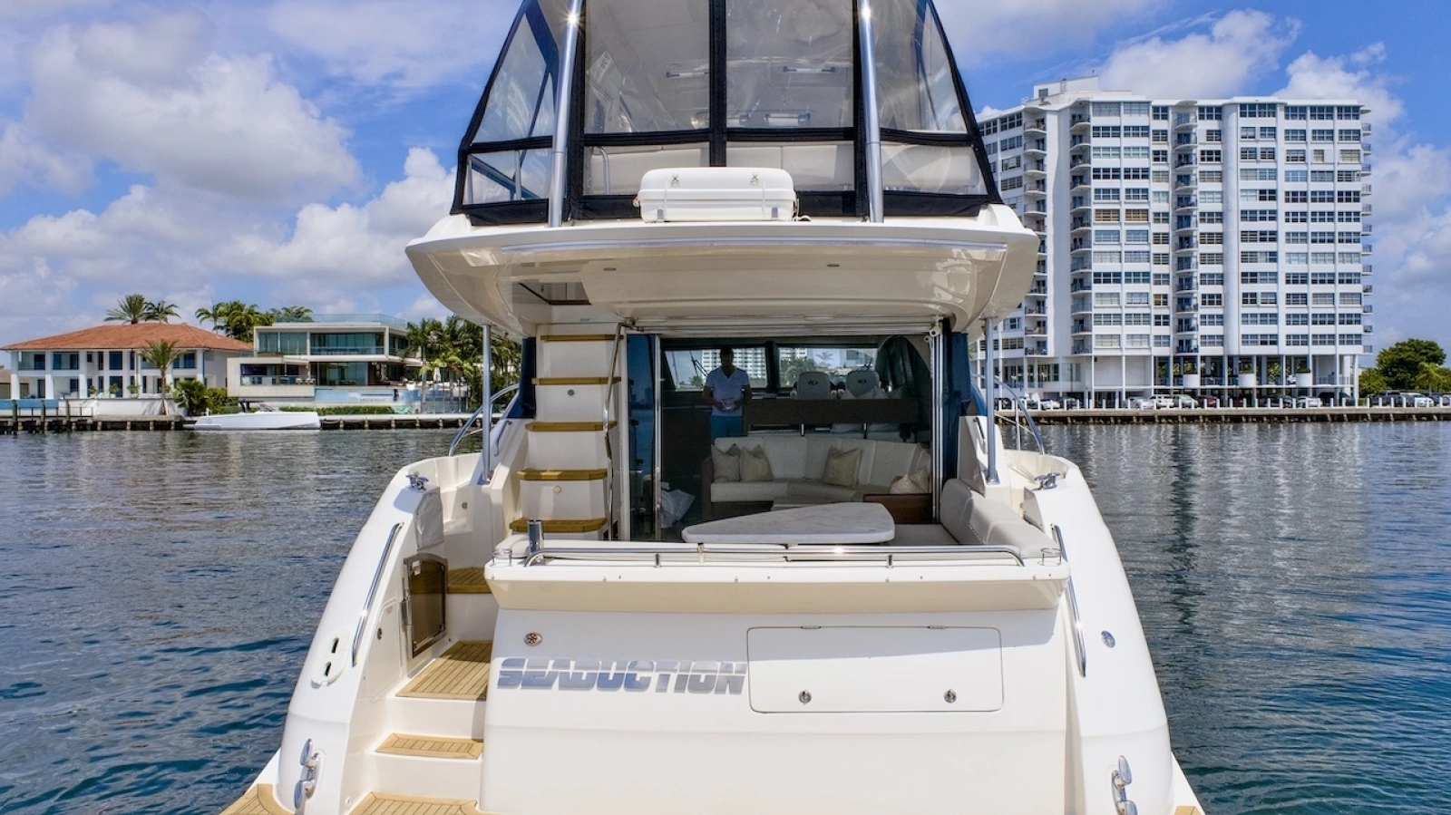 2017 Sea Ray L590 Flybridge