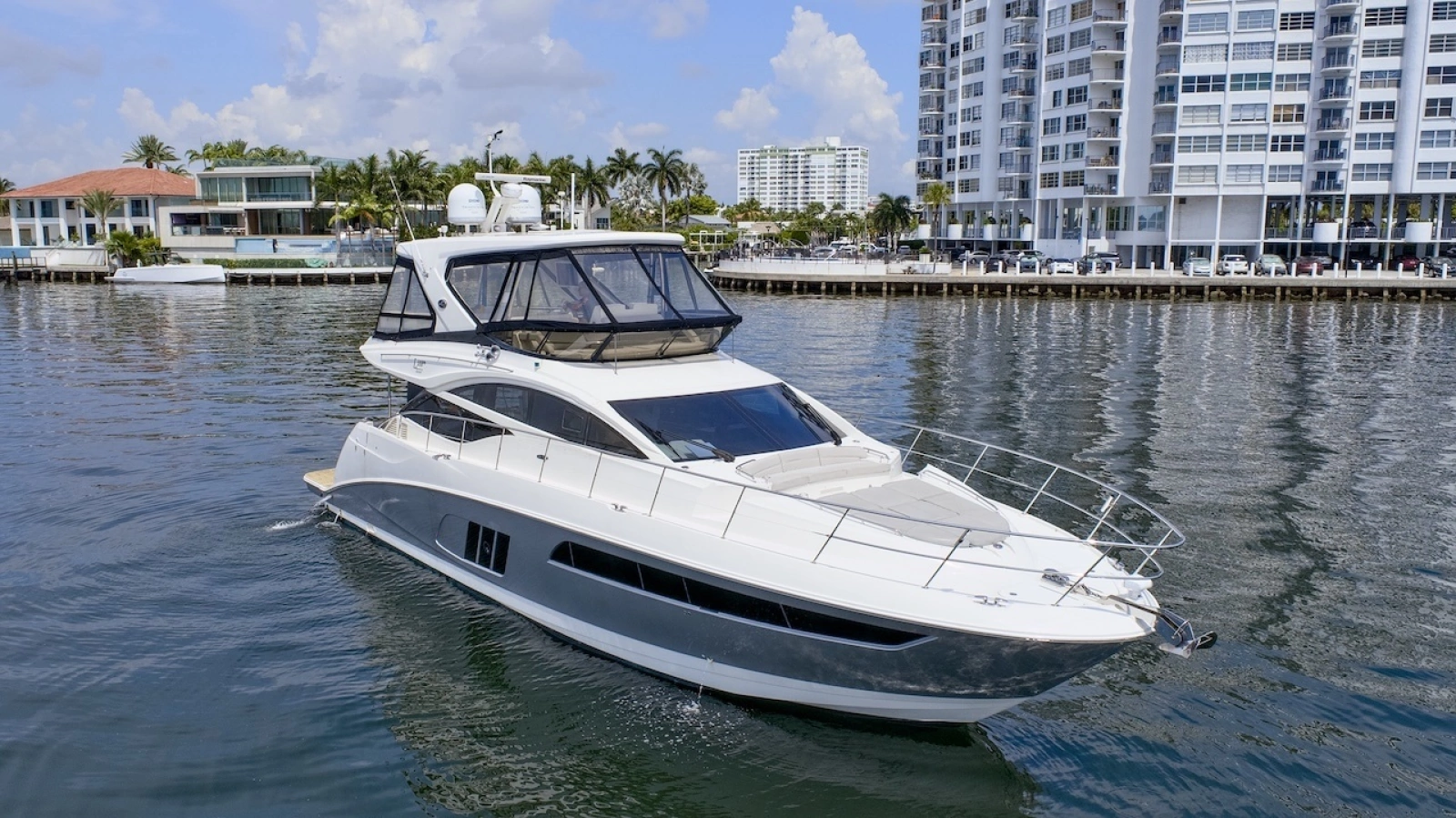 2017 Sea Ray L590 Flybridge