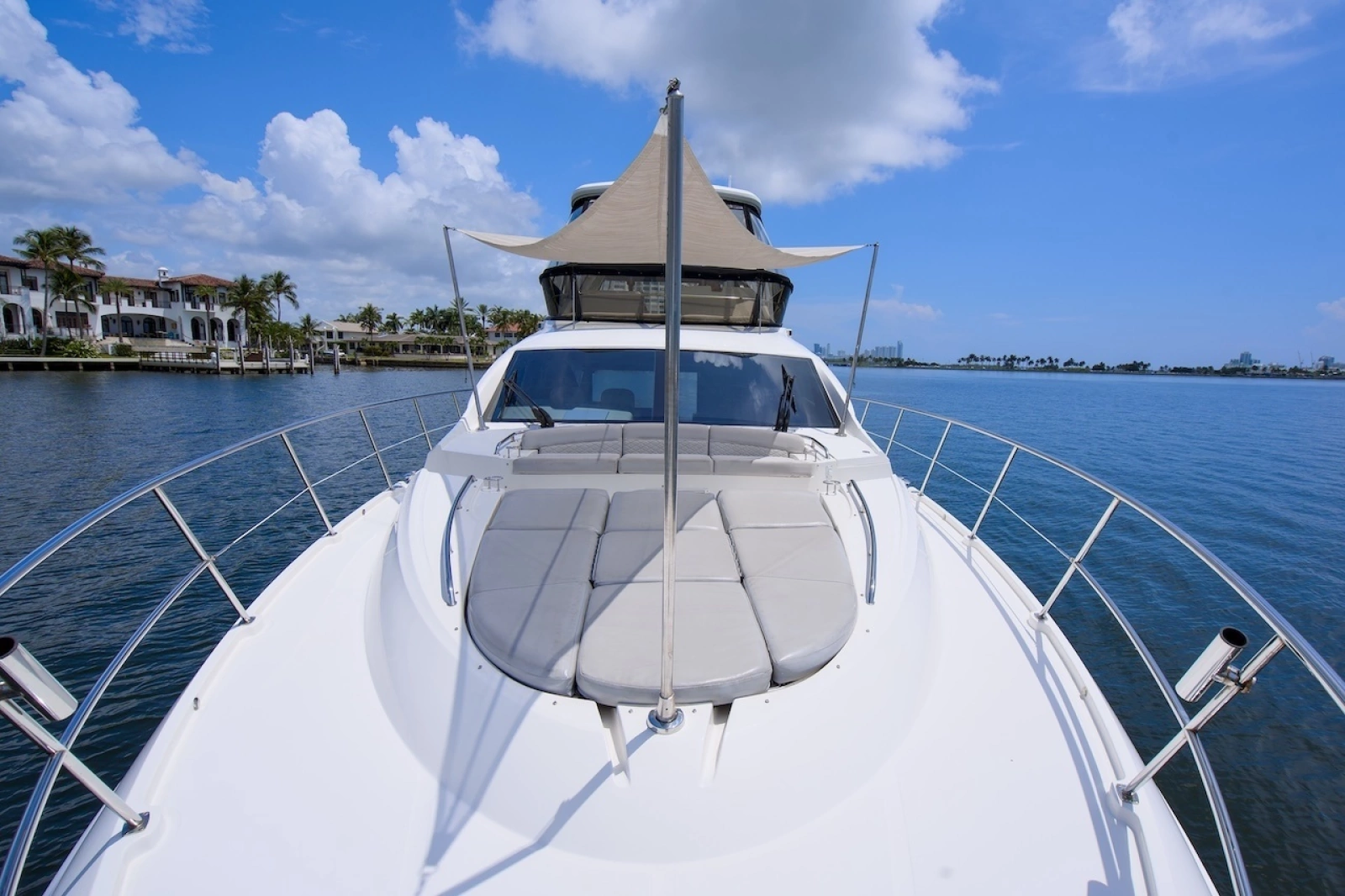2017 Sea Ray L590 Flybridge