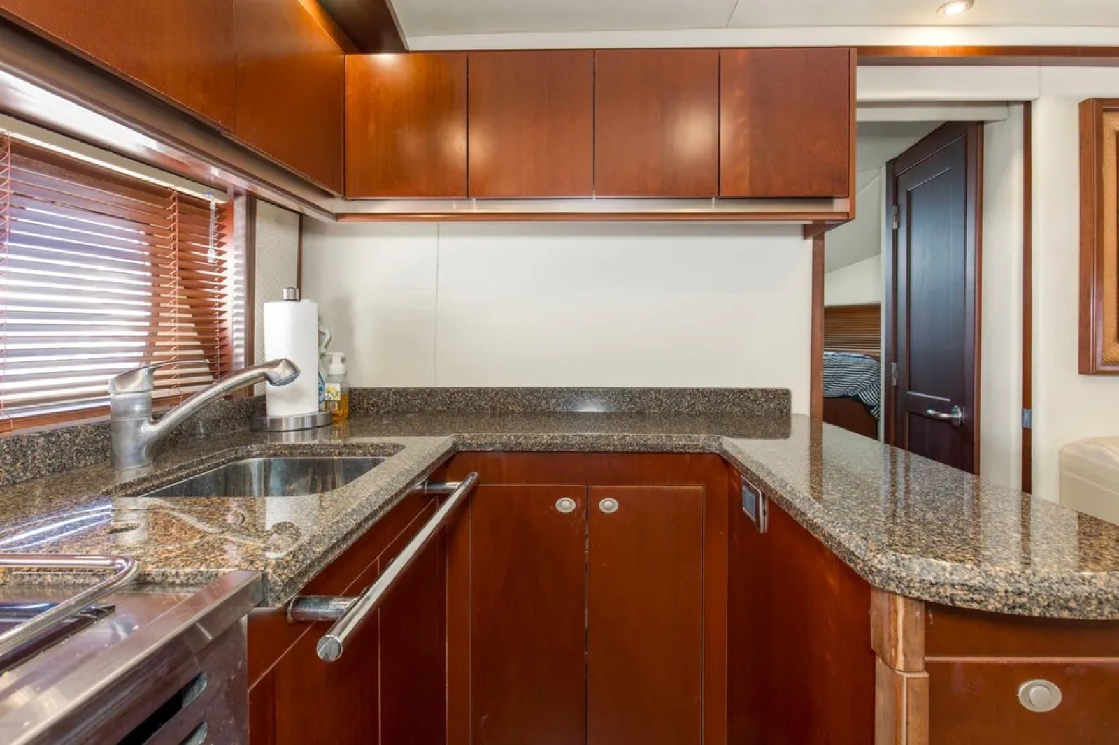 2006 Sea Ray 48 Sundancer