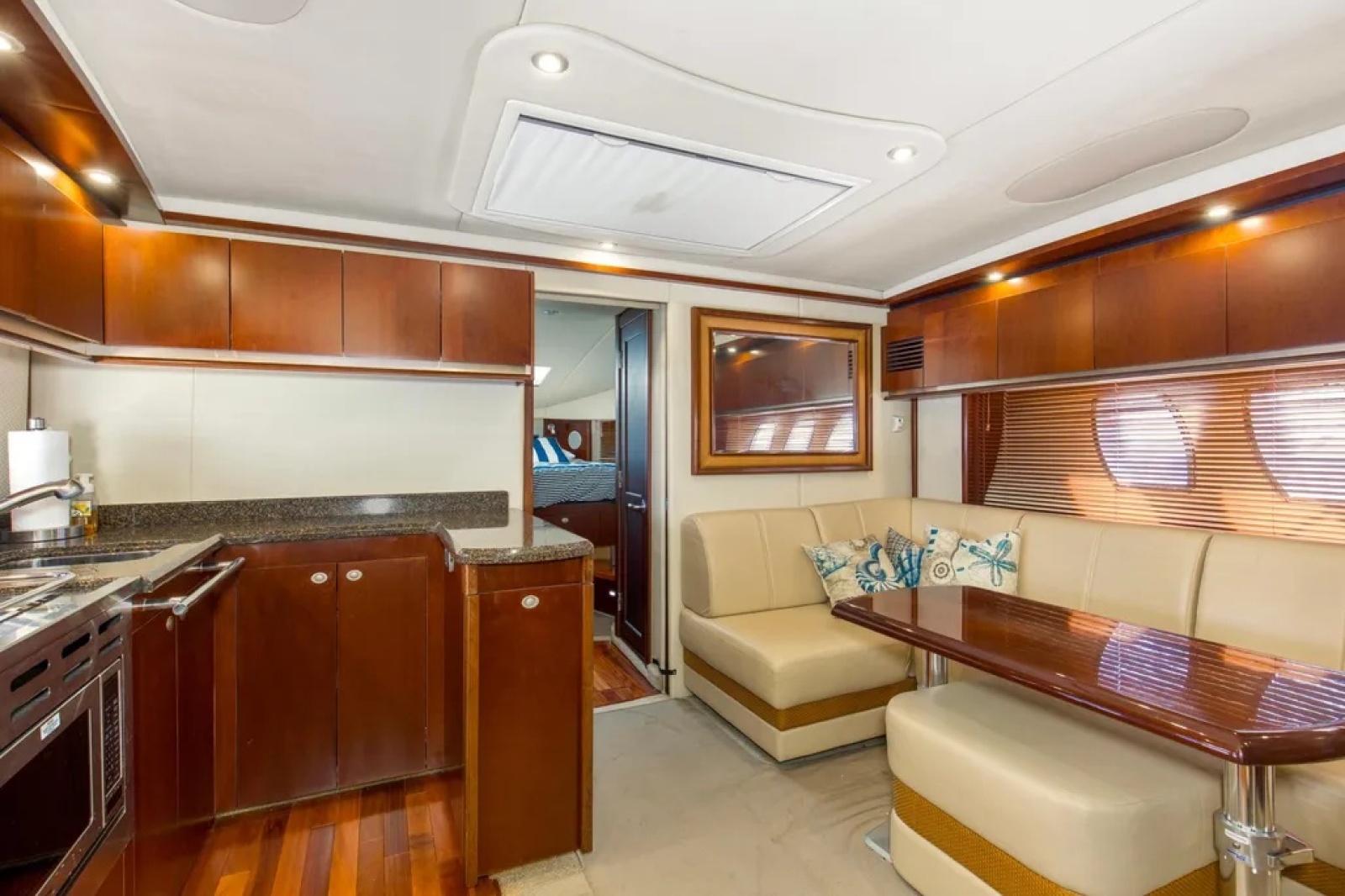 2006 Sea Ray 48 Sundancer