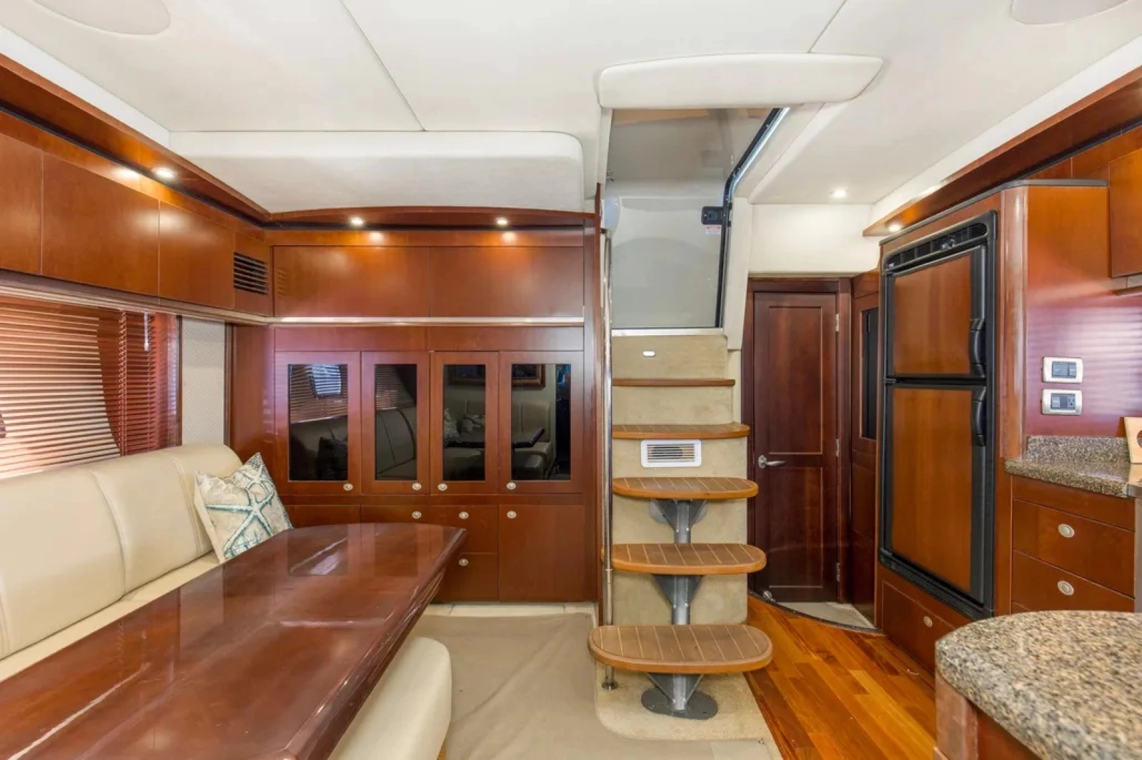 2006 Sea Ray 48 Sundancer