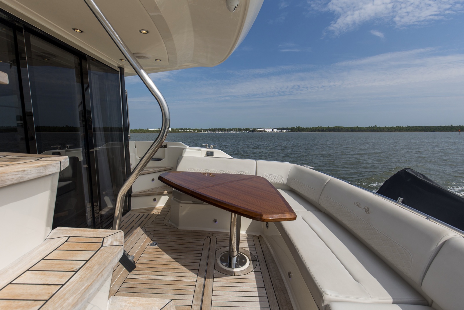 2018 Sea Ray L 550