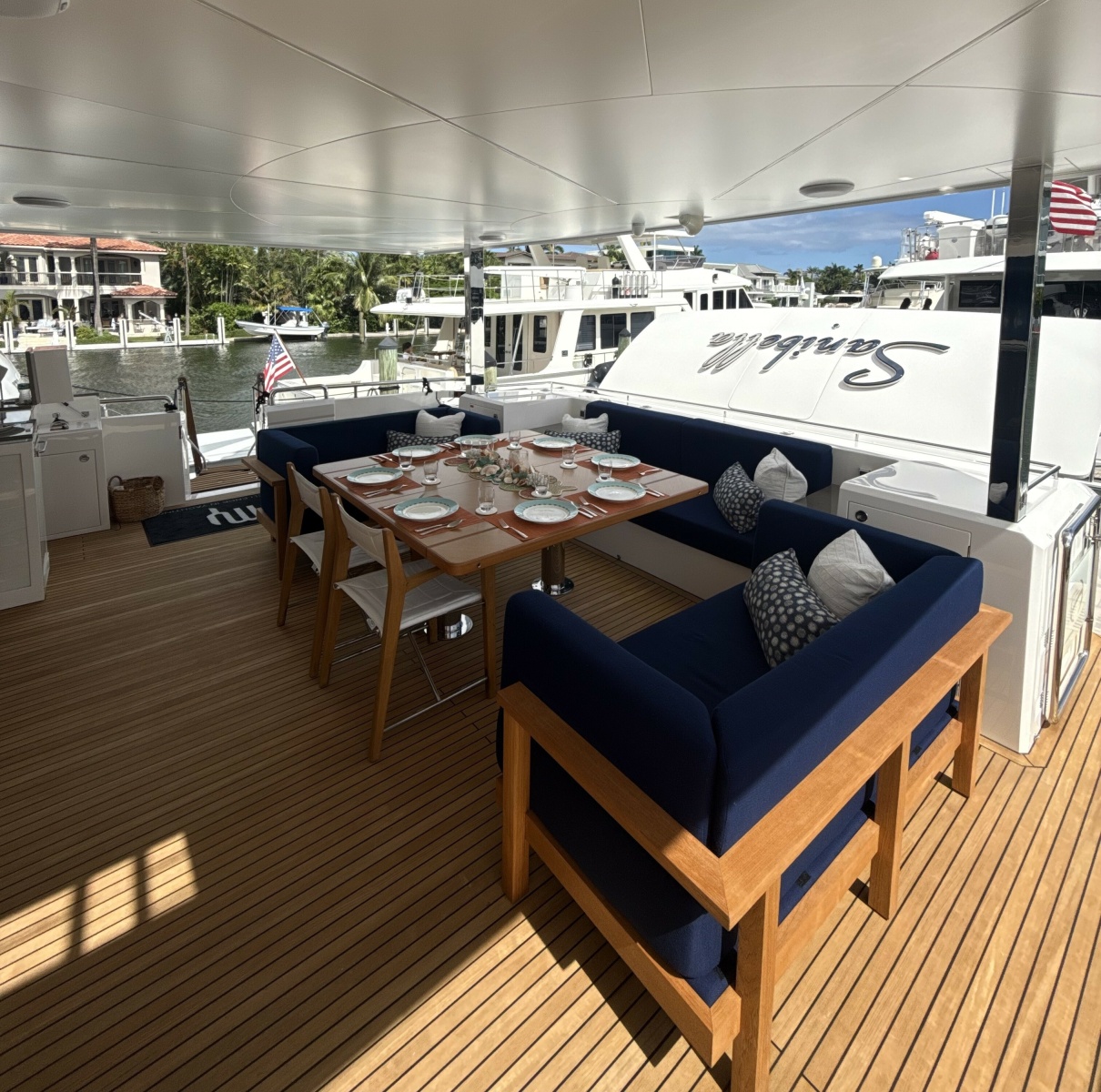 2023 Horizon FD100 — Aft Deck