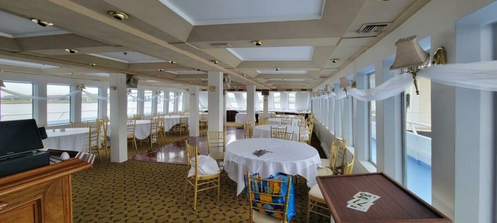 1979 Blount Marine 130 Dinner Cruise