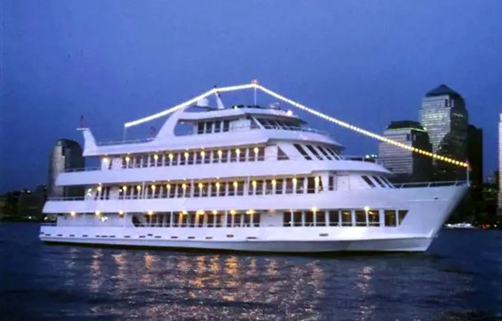 1979 Blount Marine 130 Dinner Cruise