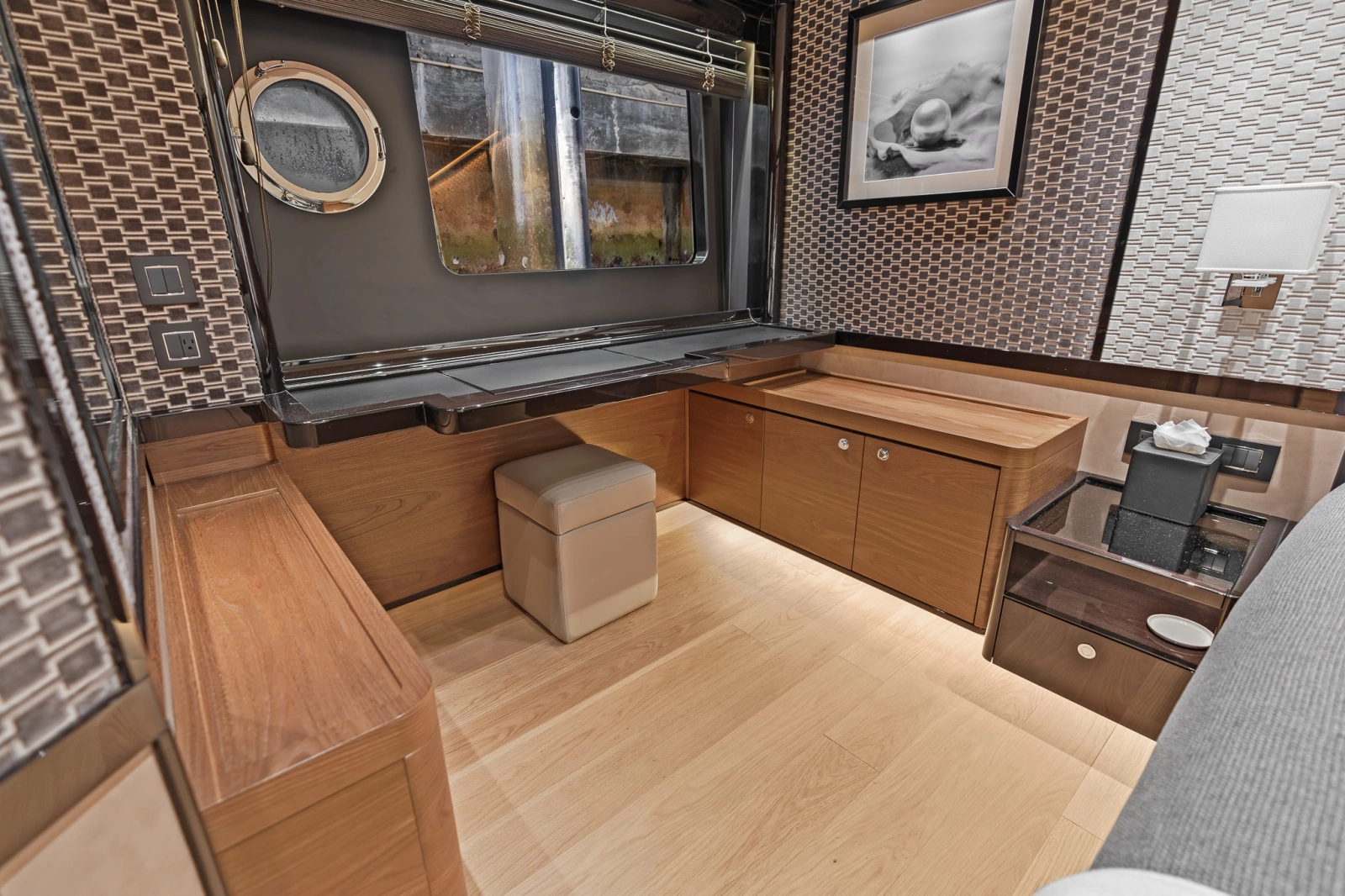 2023 Absolute Navetta 75