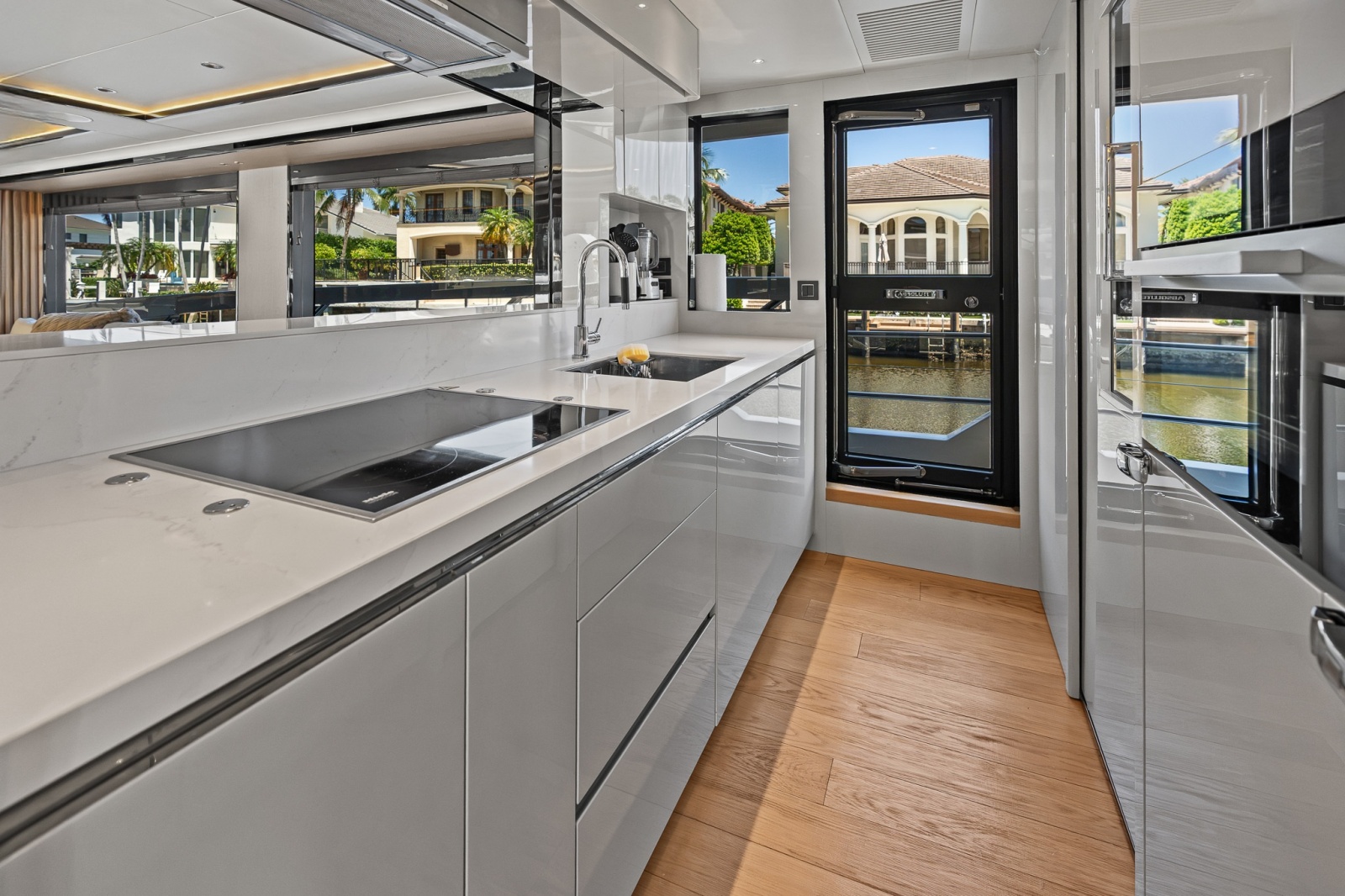 2023 Absolute Navetta 75