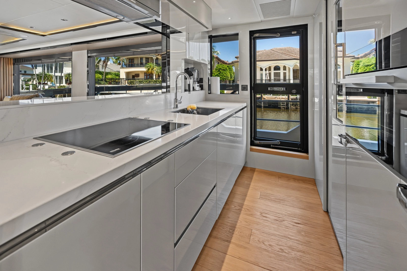 2023 Absolute Navetta 75
