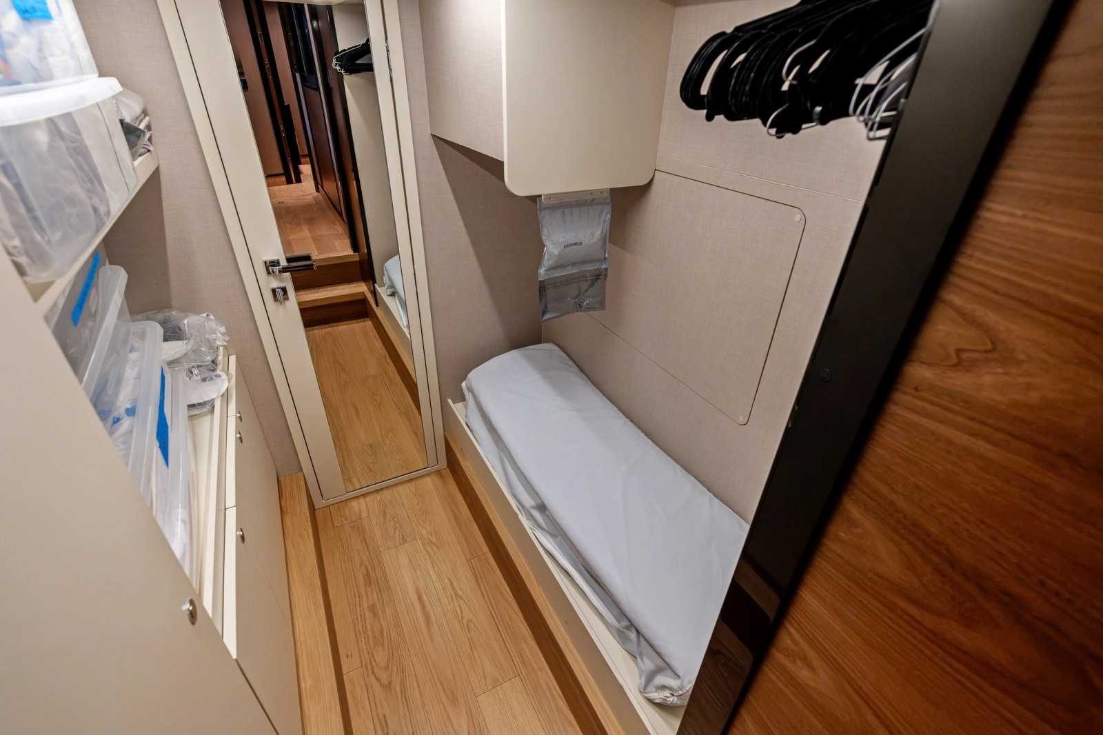 2023 Absolute Navetta 75