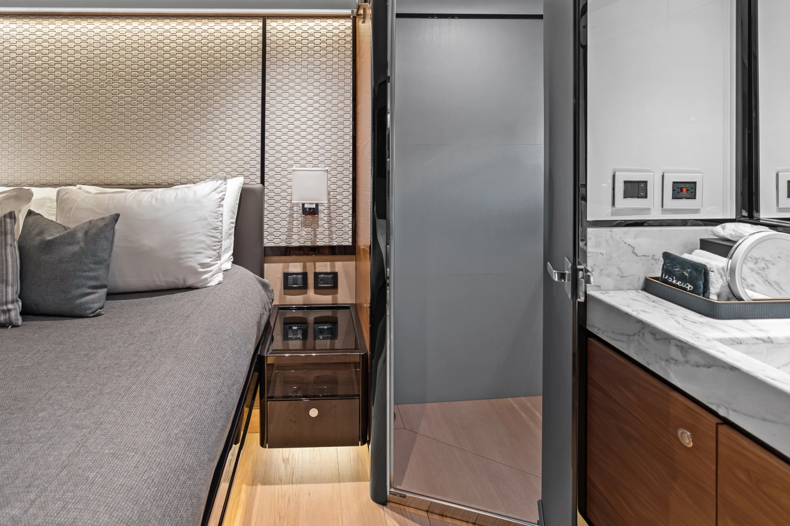 2023 Absolute Navetta 75