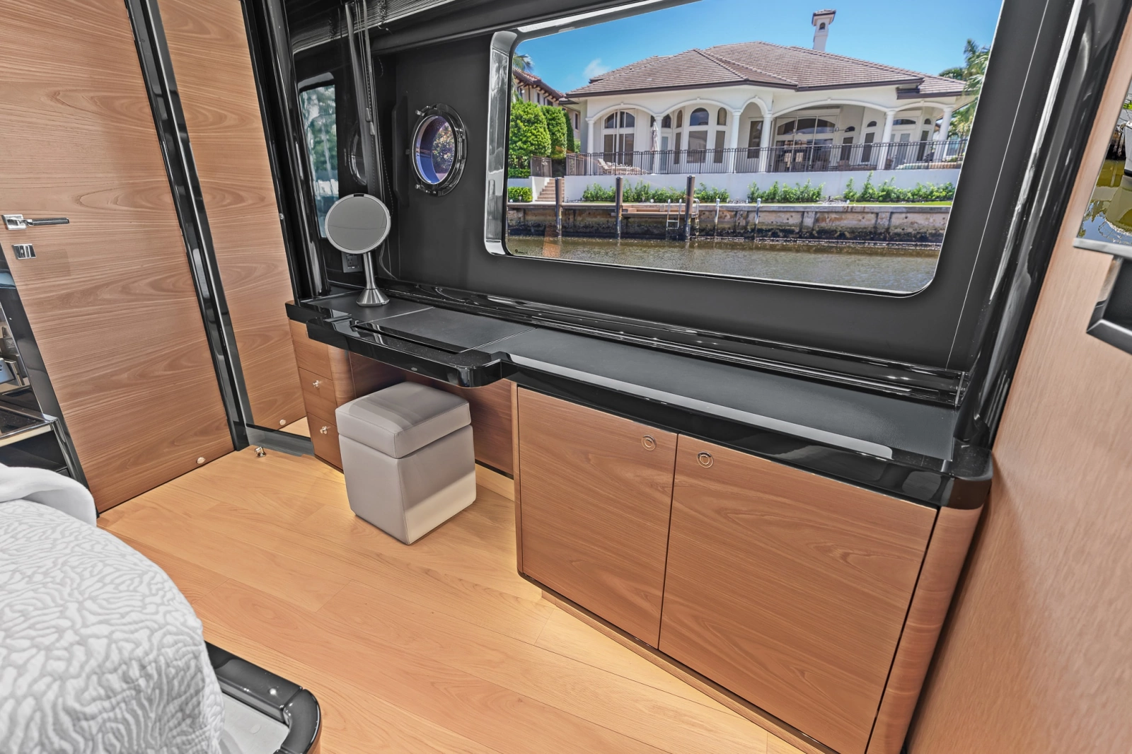 2023 Absolute Navetta 75