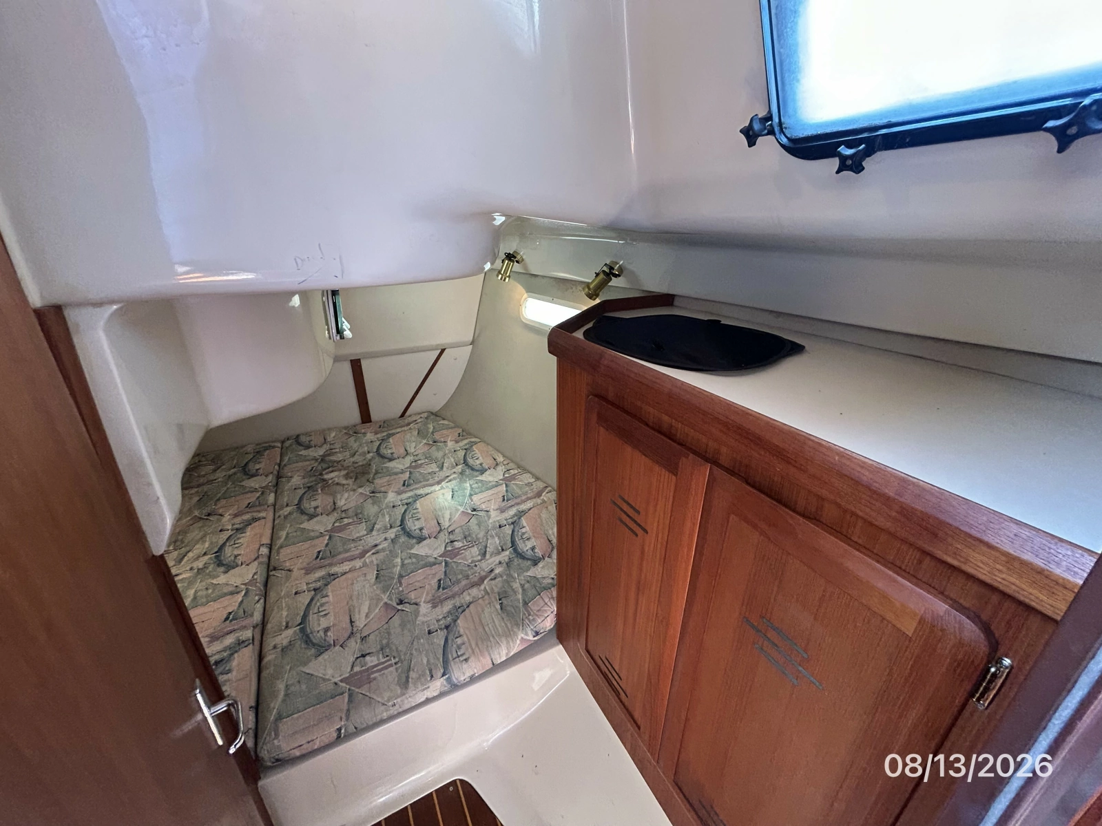 Hunter 336 aft stateroom1