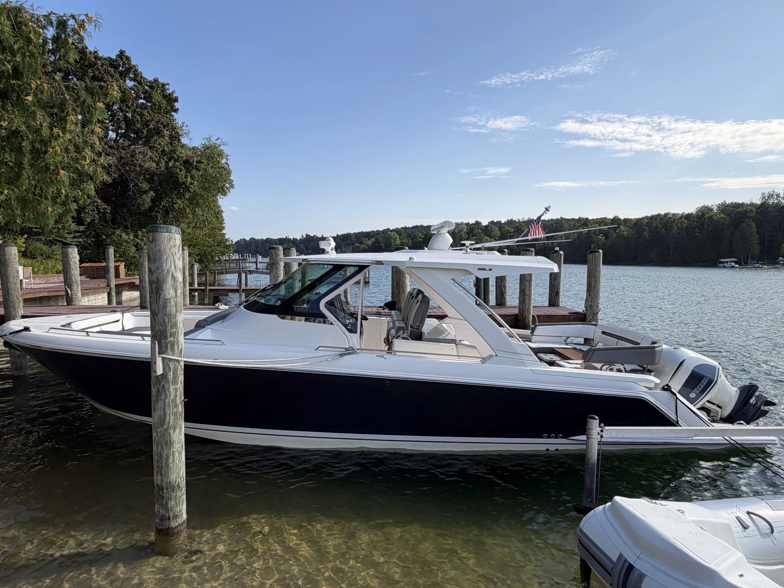 2019 Tiara Yachts 38 LS