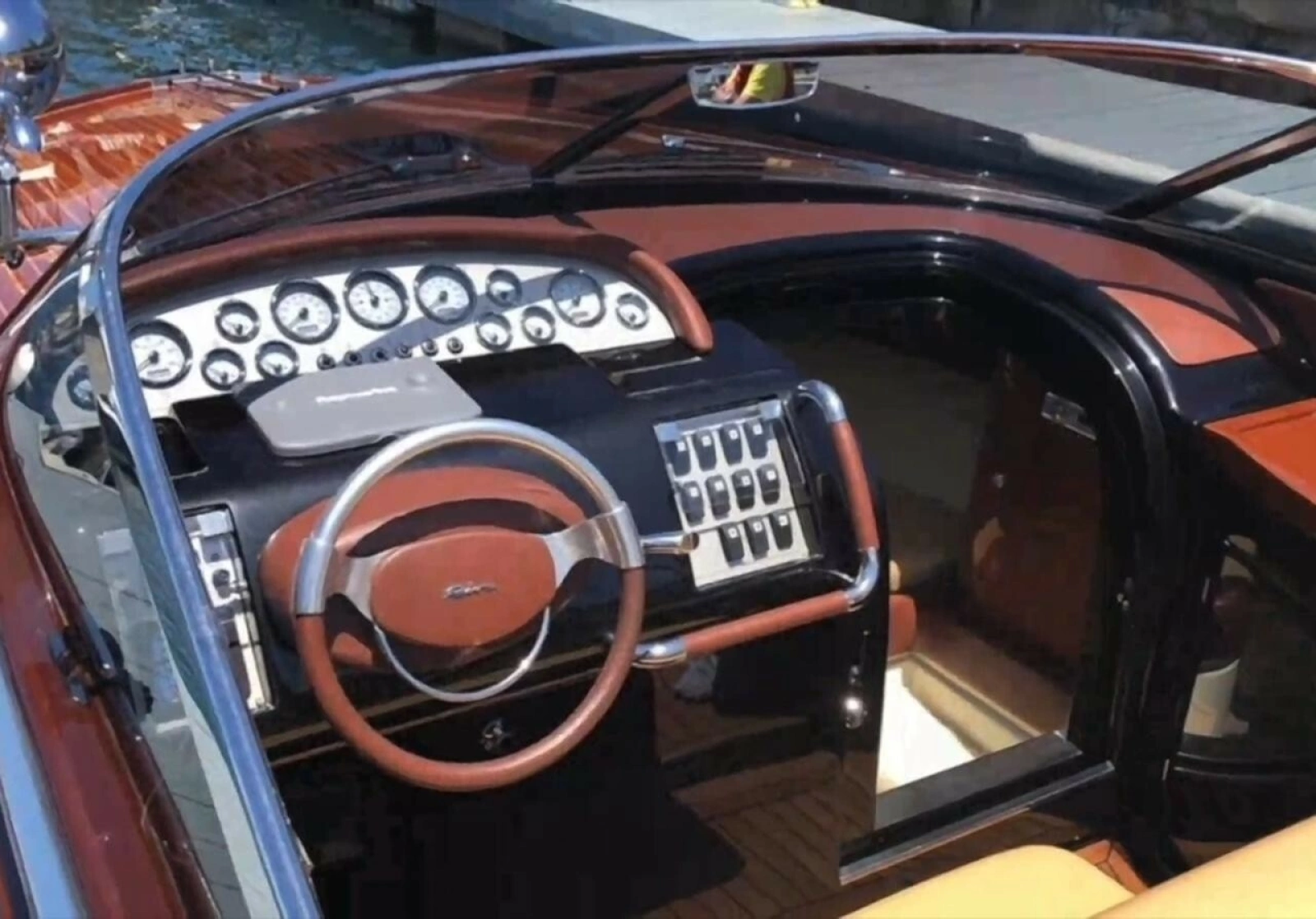 2009 Riva 33 Aquariva