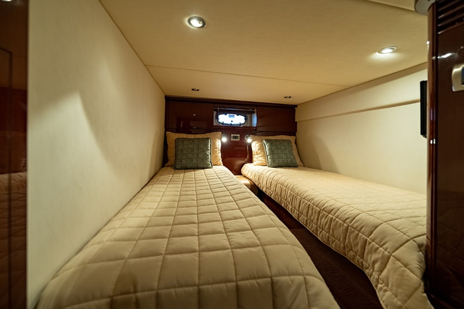 Guest stateroom