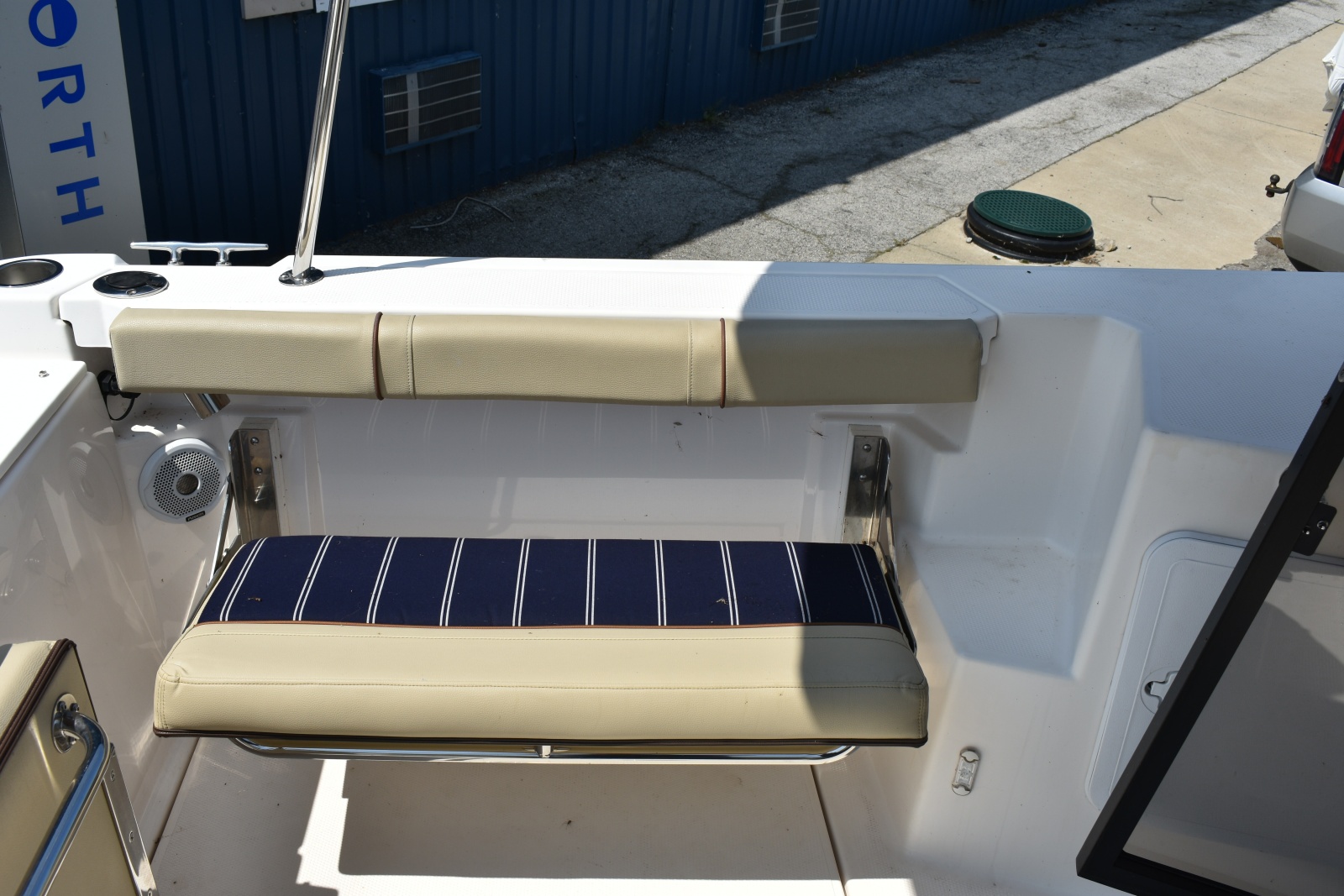 2019 Ranger Tugs R27LE