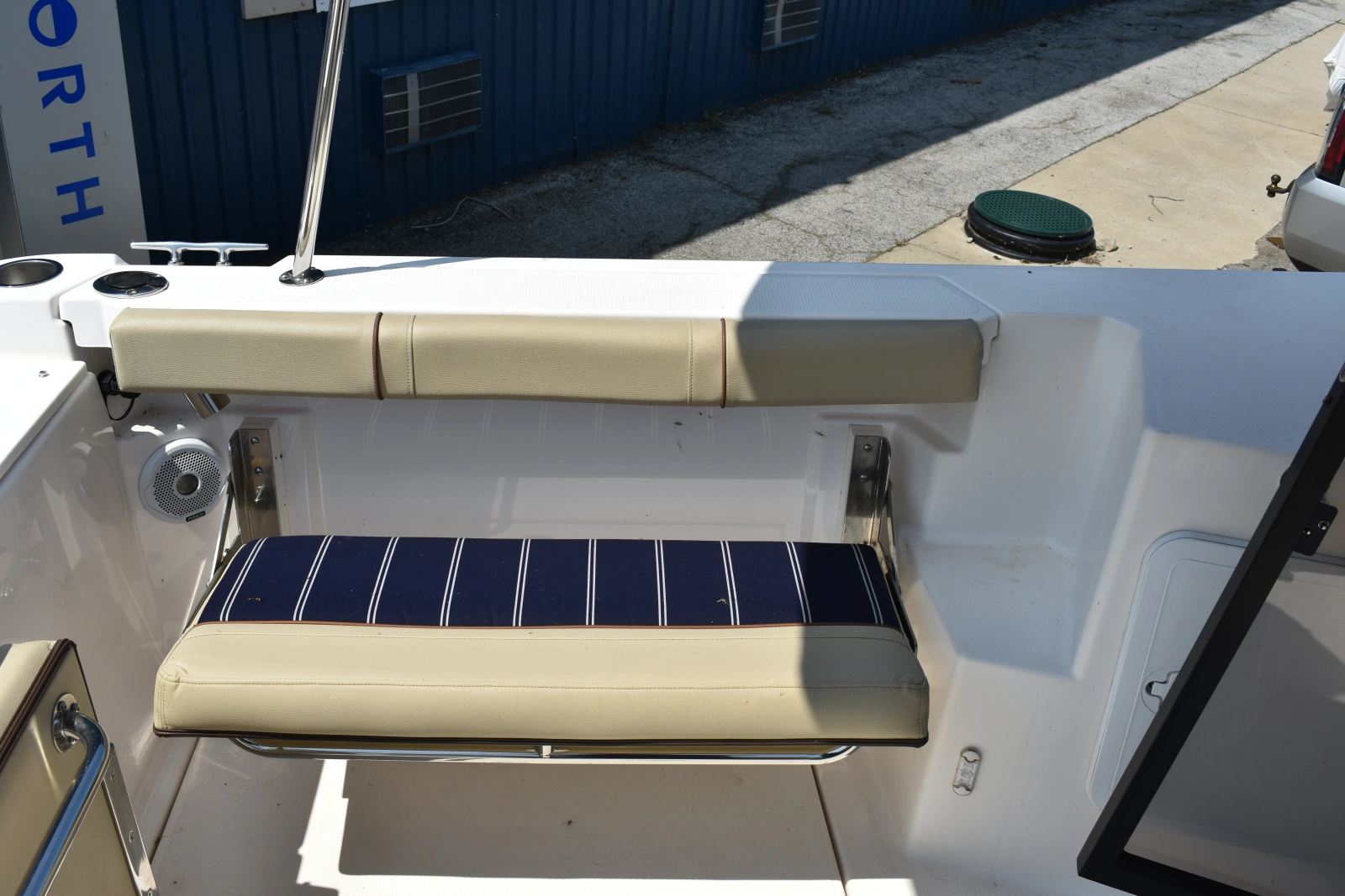 2019 Ranger Tugs R27LE