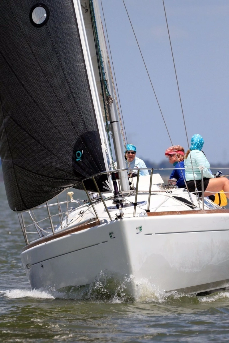 2000 Beneteau First 33.7