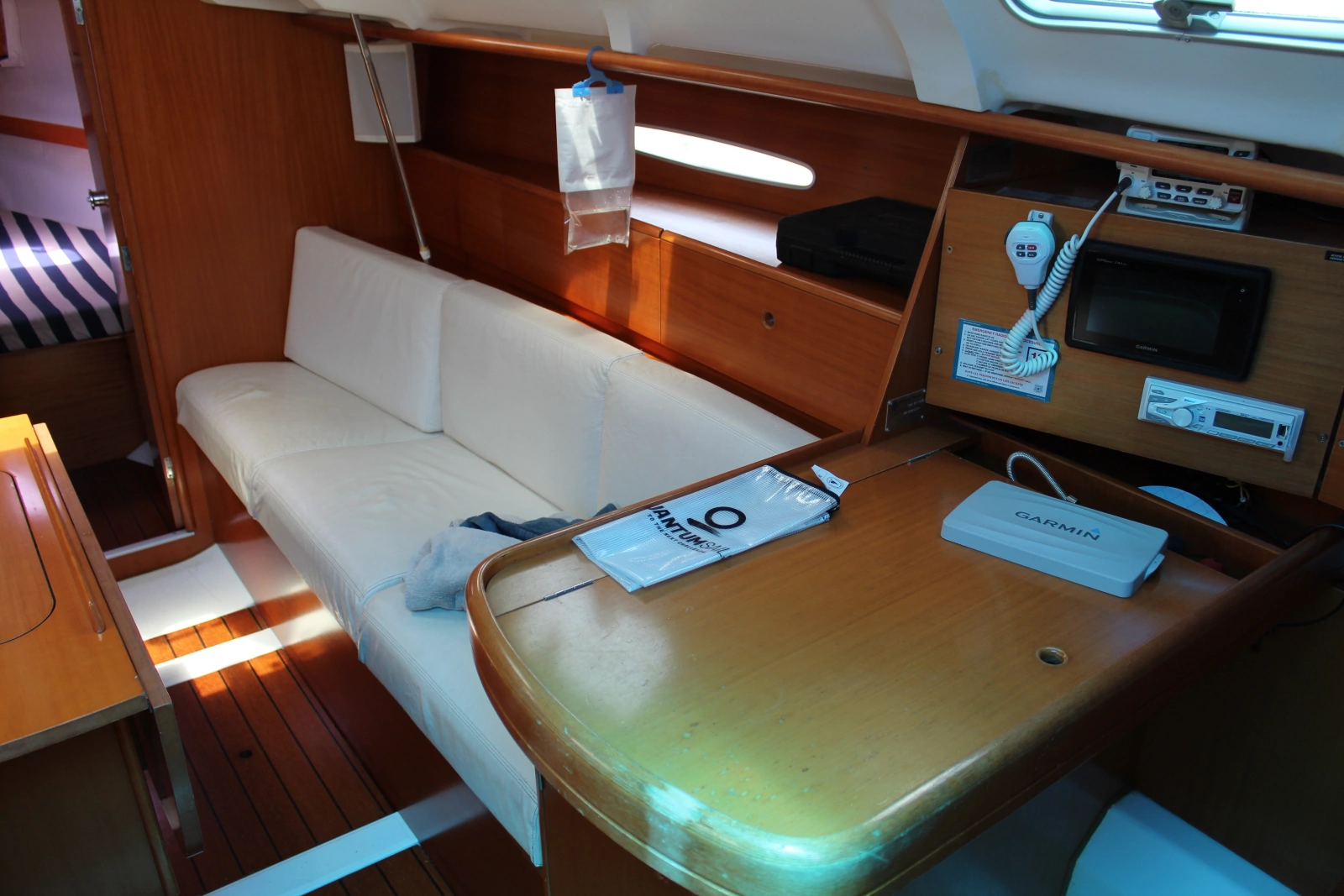 2000 Beneteau First 33.7