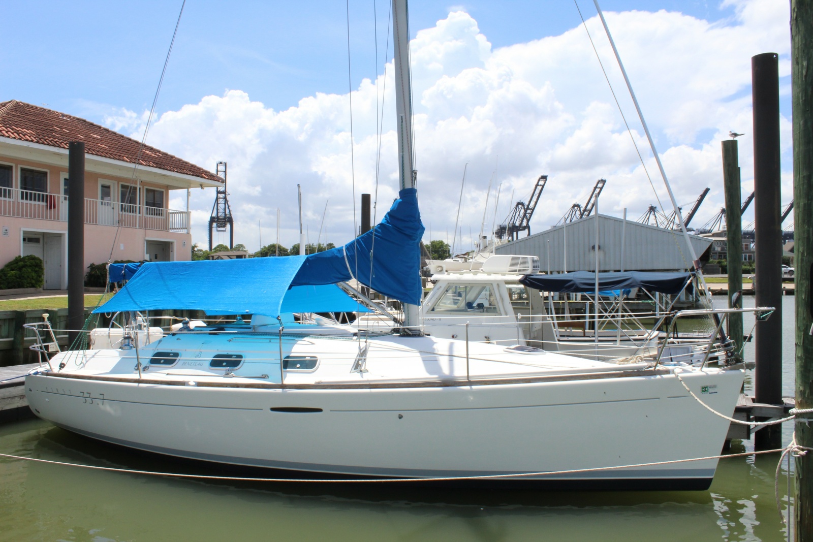 2000 Beneteau First 33.7