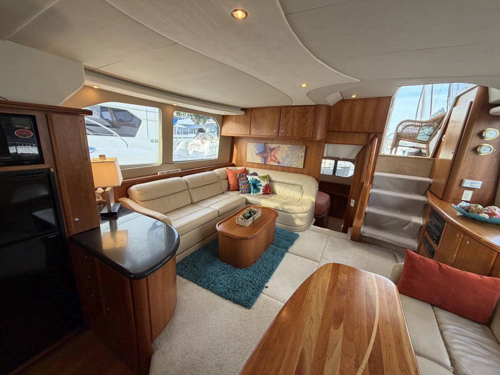 2002 Silverton 43 Motor Yacht