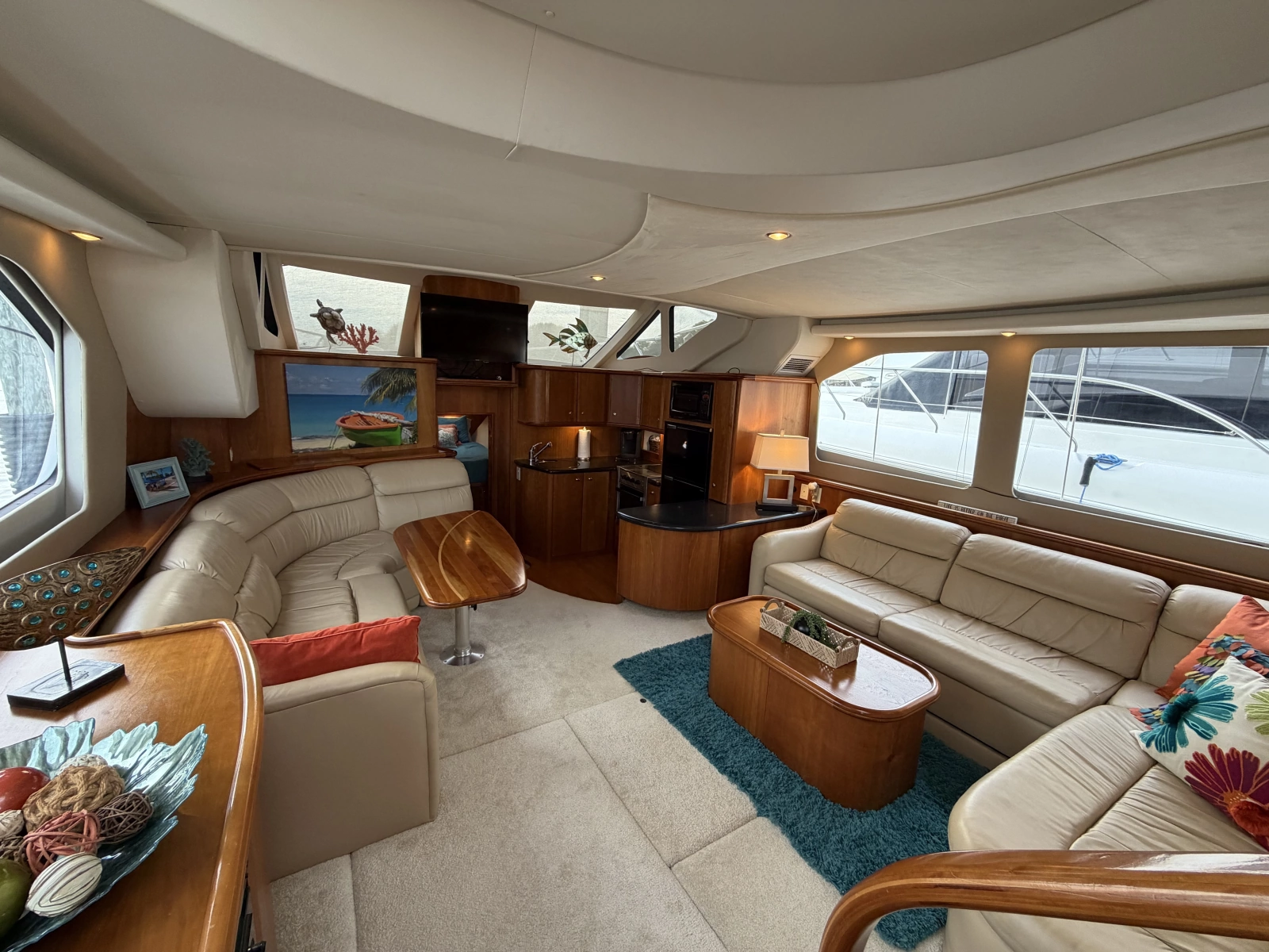 2002 Silverton 43 Motor Yacht