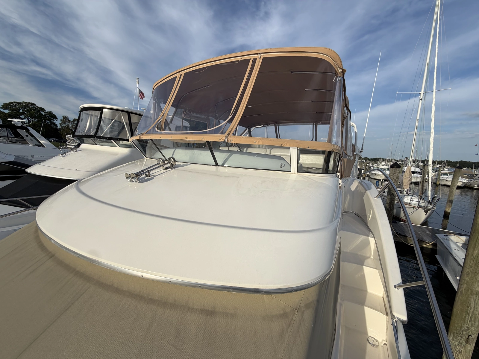 2002 Silverton 43 Motor Yacht