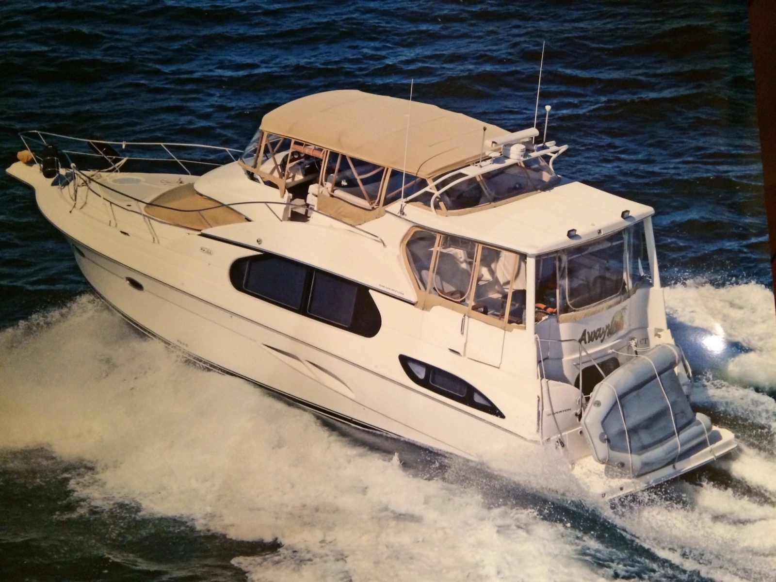 2002 Silverton 43 Motor Yacht