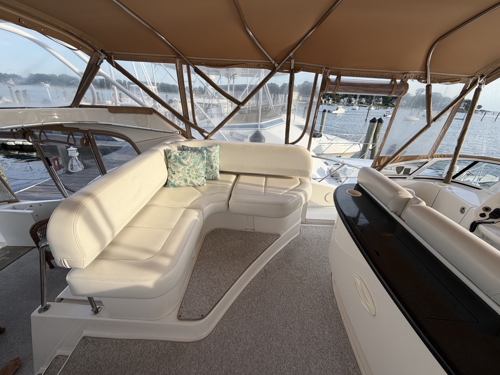 2002 Silverton 43 Motor Yacht