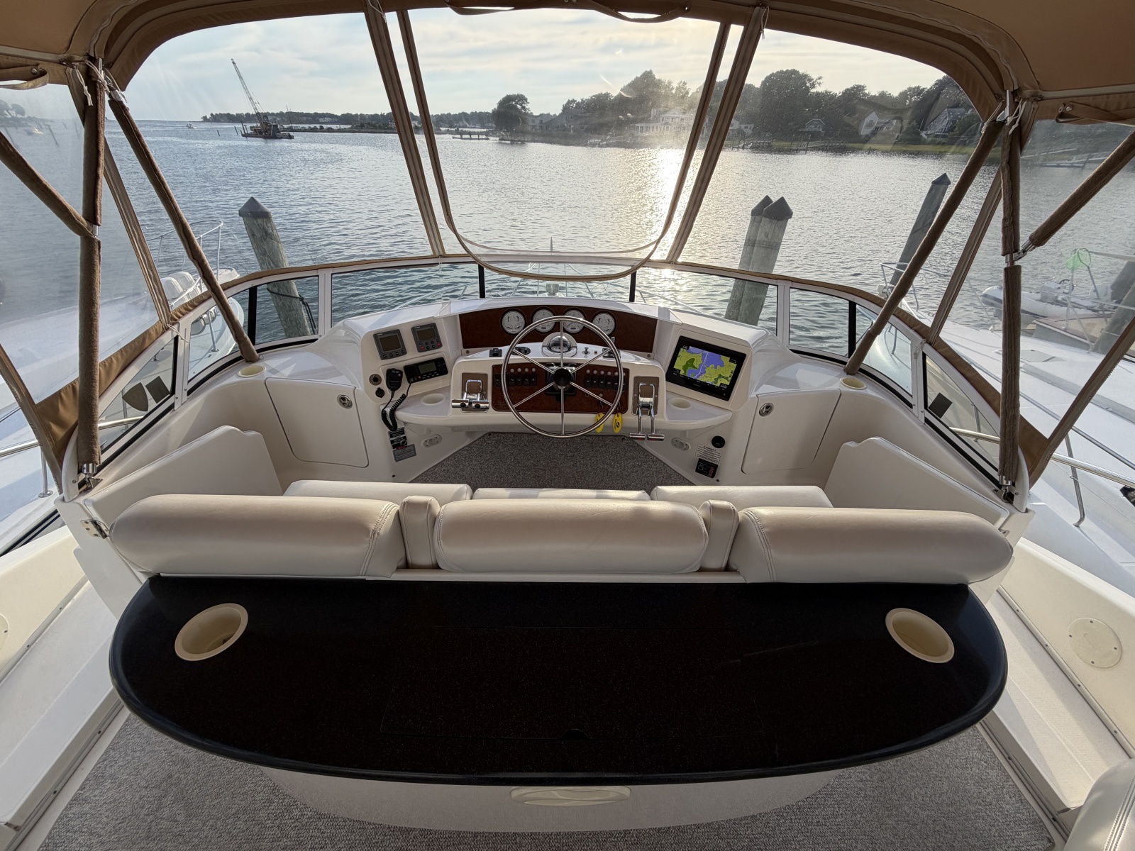 2002 Silverton 43 Motor Yacht