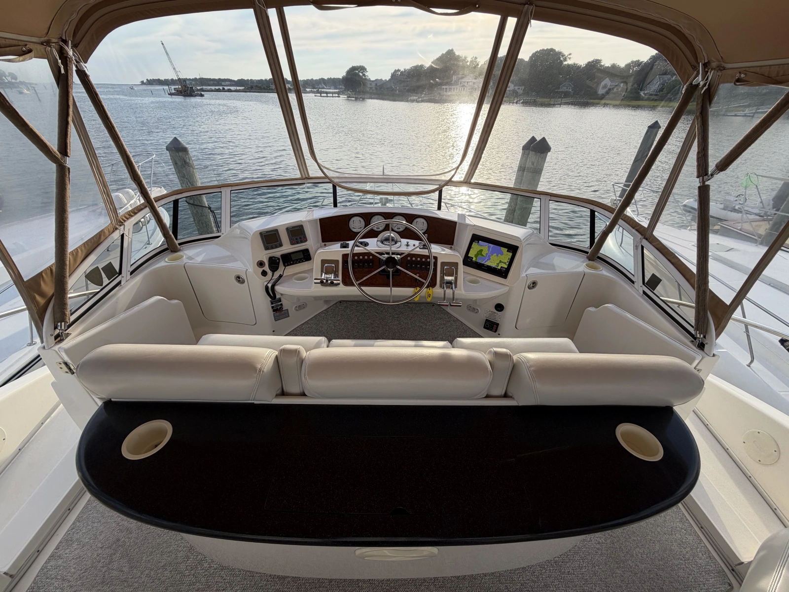 2002 Silverton 43 Motor Yacht