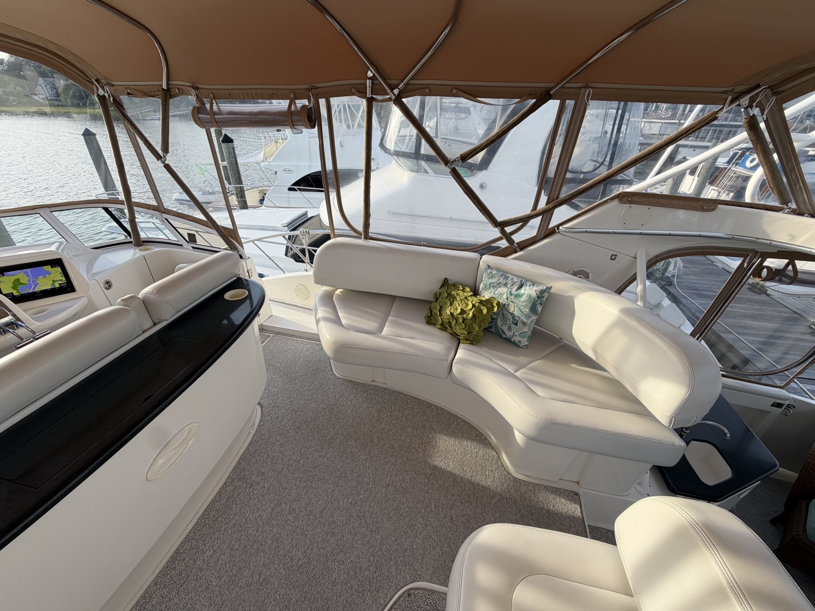 2002 Silverton 43 Motor Yacht