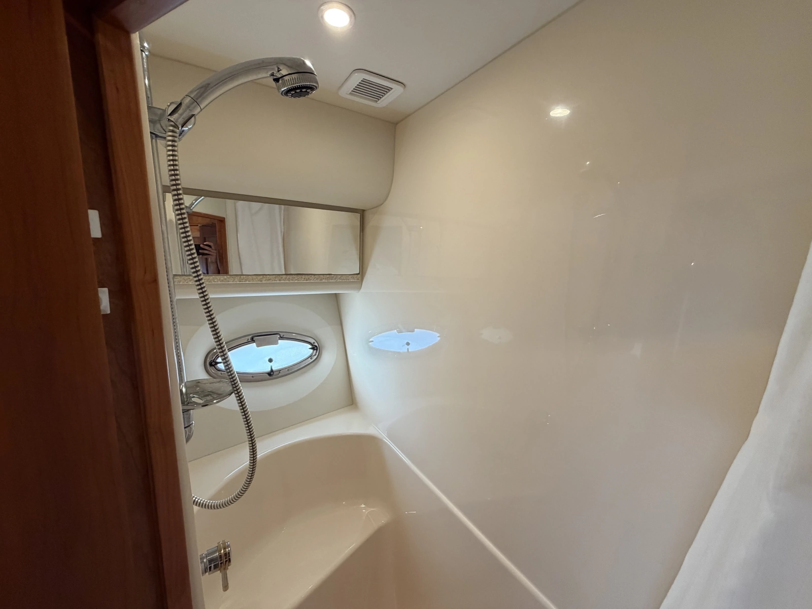 2002 Silverton 43 Motor Yacht