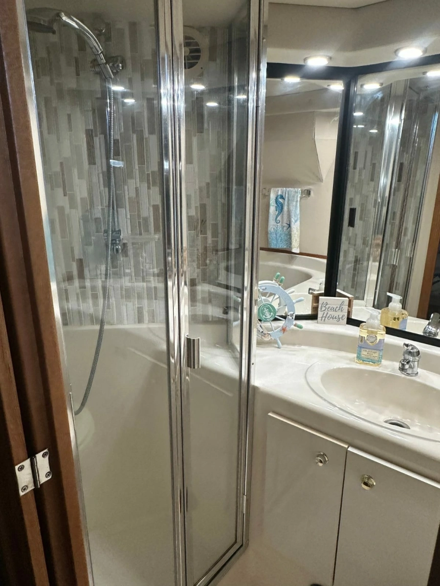 Master Stateroom Head