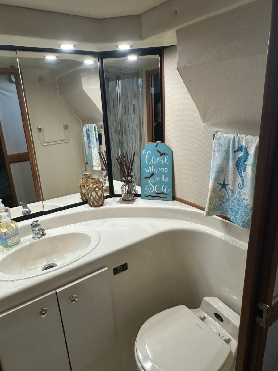 Master Stateroom Head