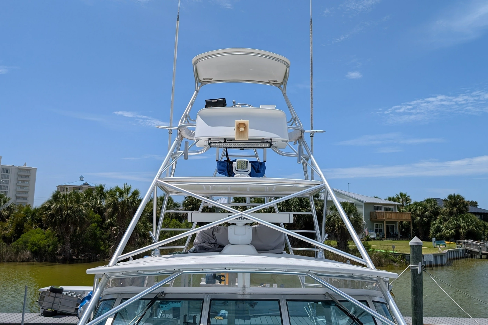 2005 Rampage 38 Express