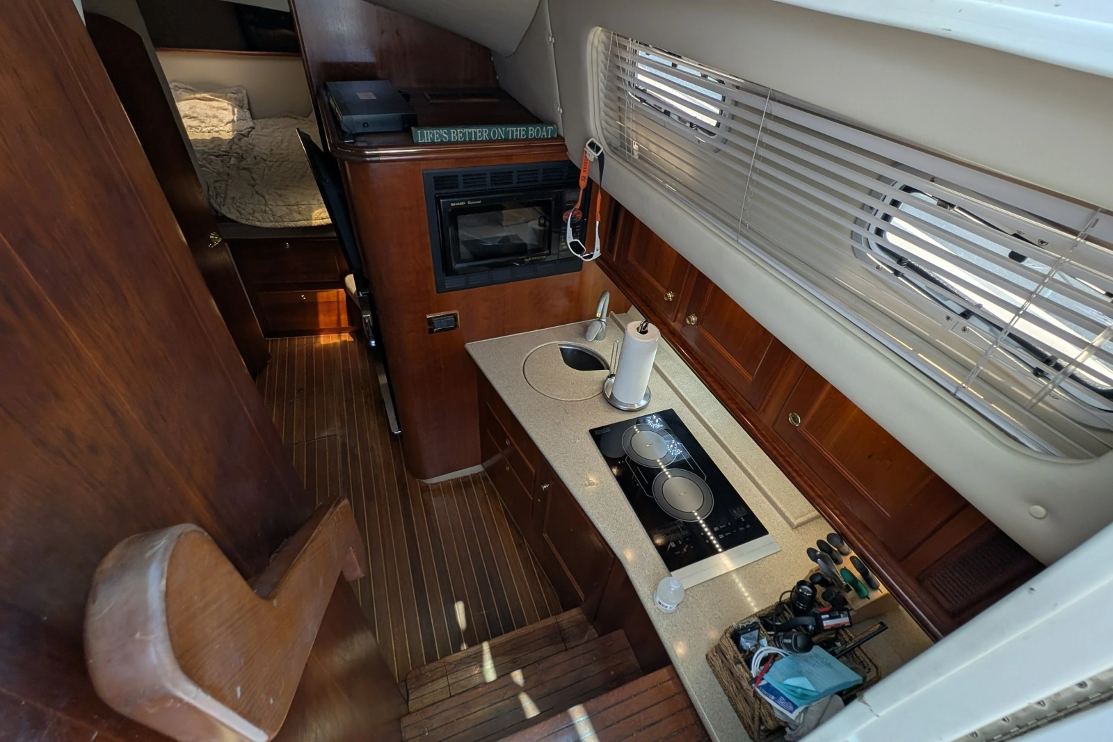 2005 Rampage 38 Express